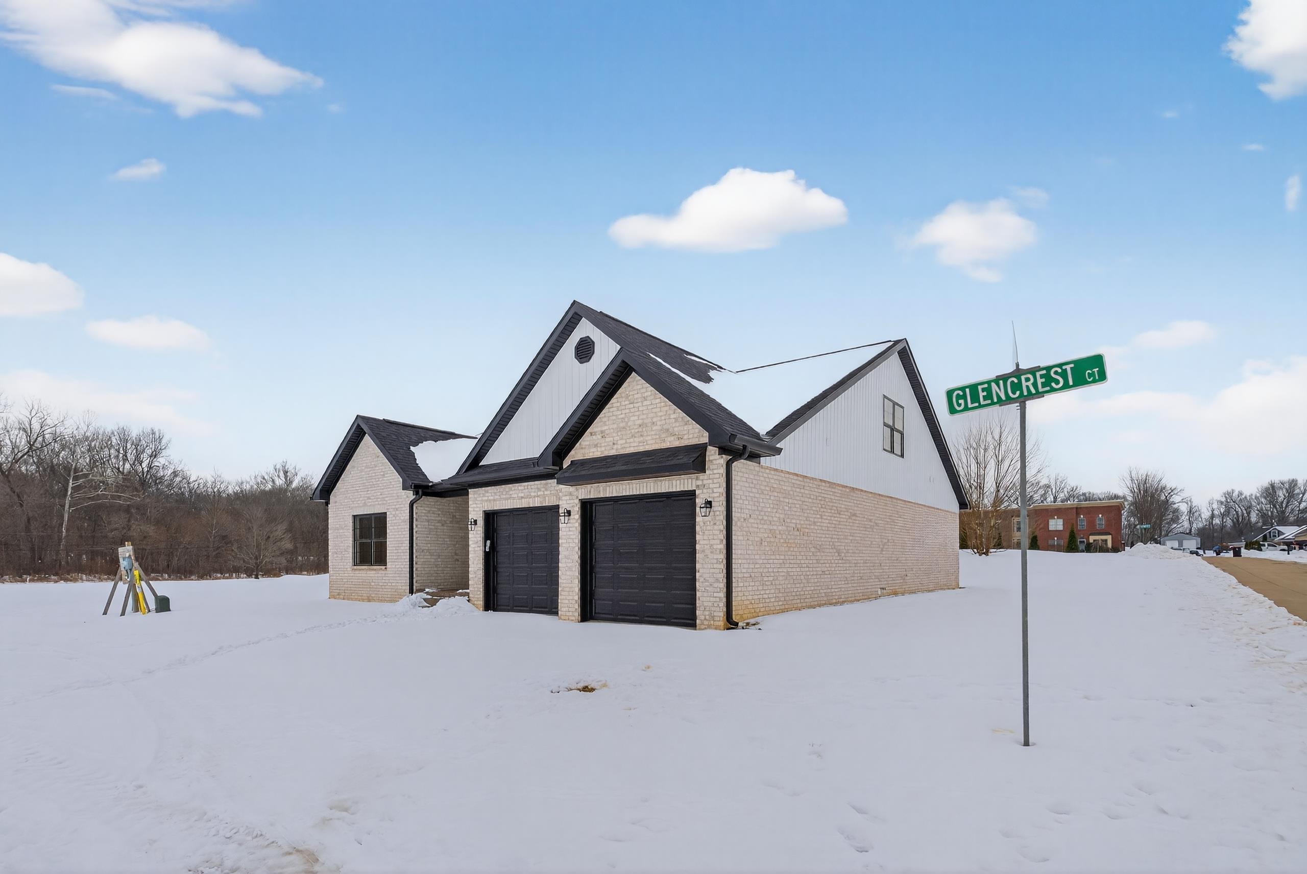 6021 Glencrest Court, NEWBURGH, Indiana 47630, 4 Bedrooms Bedrooms, ,3 BathroomsBathrooms,Single Family Residence,For Sale,Glencrest Court,94063