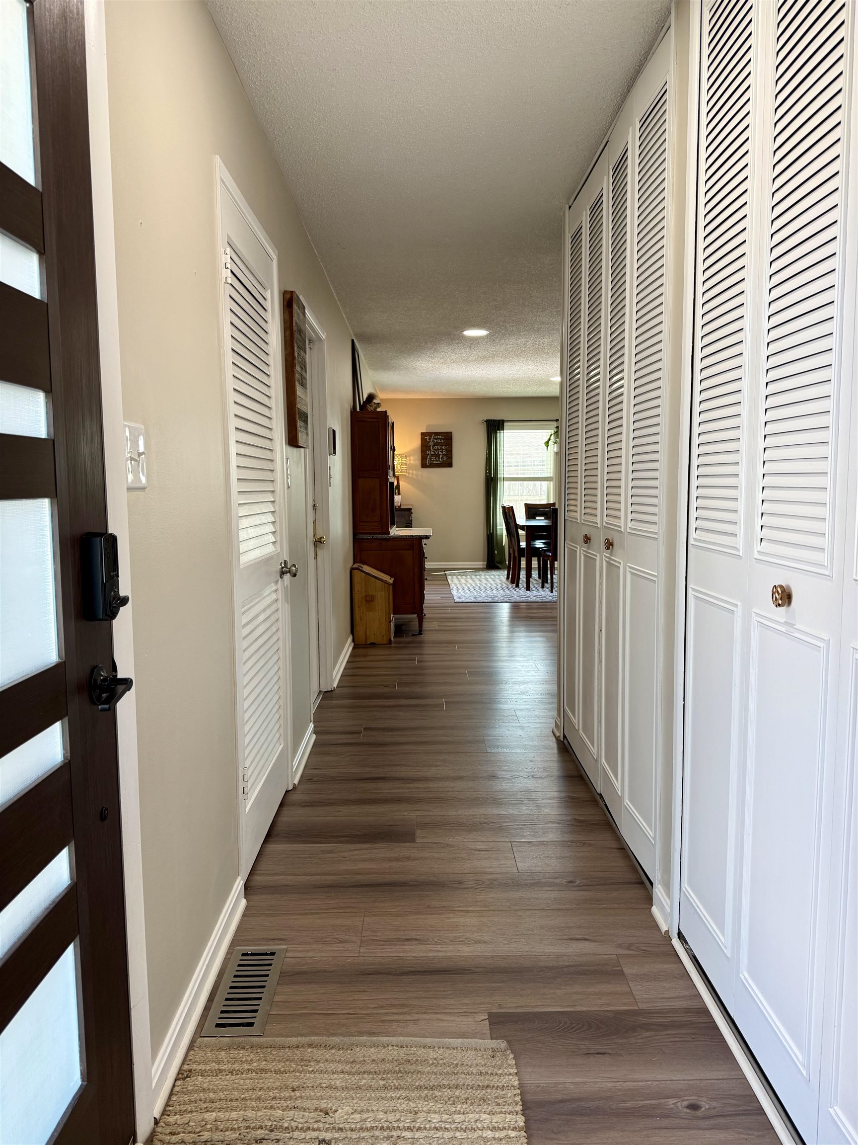 2313 Secretariat Dr, Owensboro, Kentucky 42301, 3 Bedrooms Bedrooms, ,2 BathroomsBathrooms,Single Family Residence,For Sale,Secretariat Dr,94064