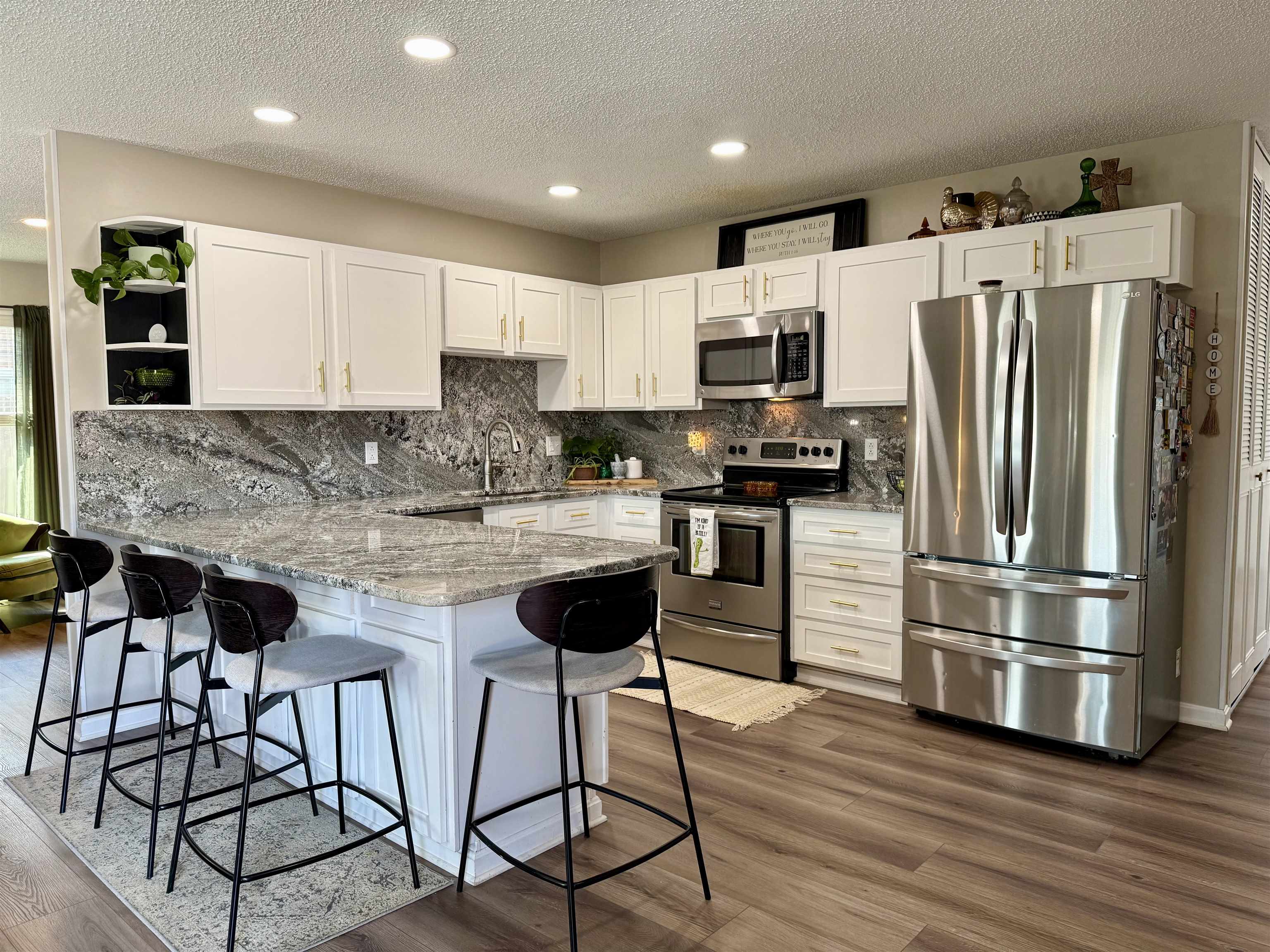 2313 Secretariat Dr, Owensboro, Kentucky 42301, 3 Bedrooms Bedrooms, ,2 BathroomsBathrooms,Single Family Residence,For Sale,Secretariat Dr,94064