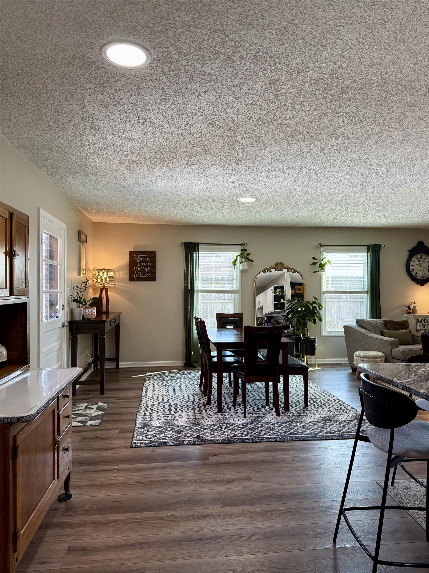 2313 Secretariat Dr, Owensboro, Kentucky 42301, 3 Bedrooms Bedrooms, ,2 BathroomsBathrooms,Single Family Residence,For Sale,Secretariat Dr,94064