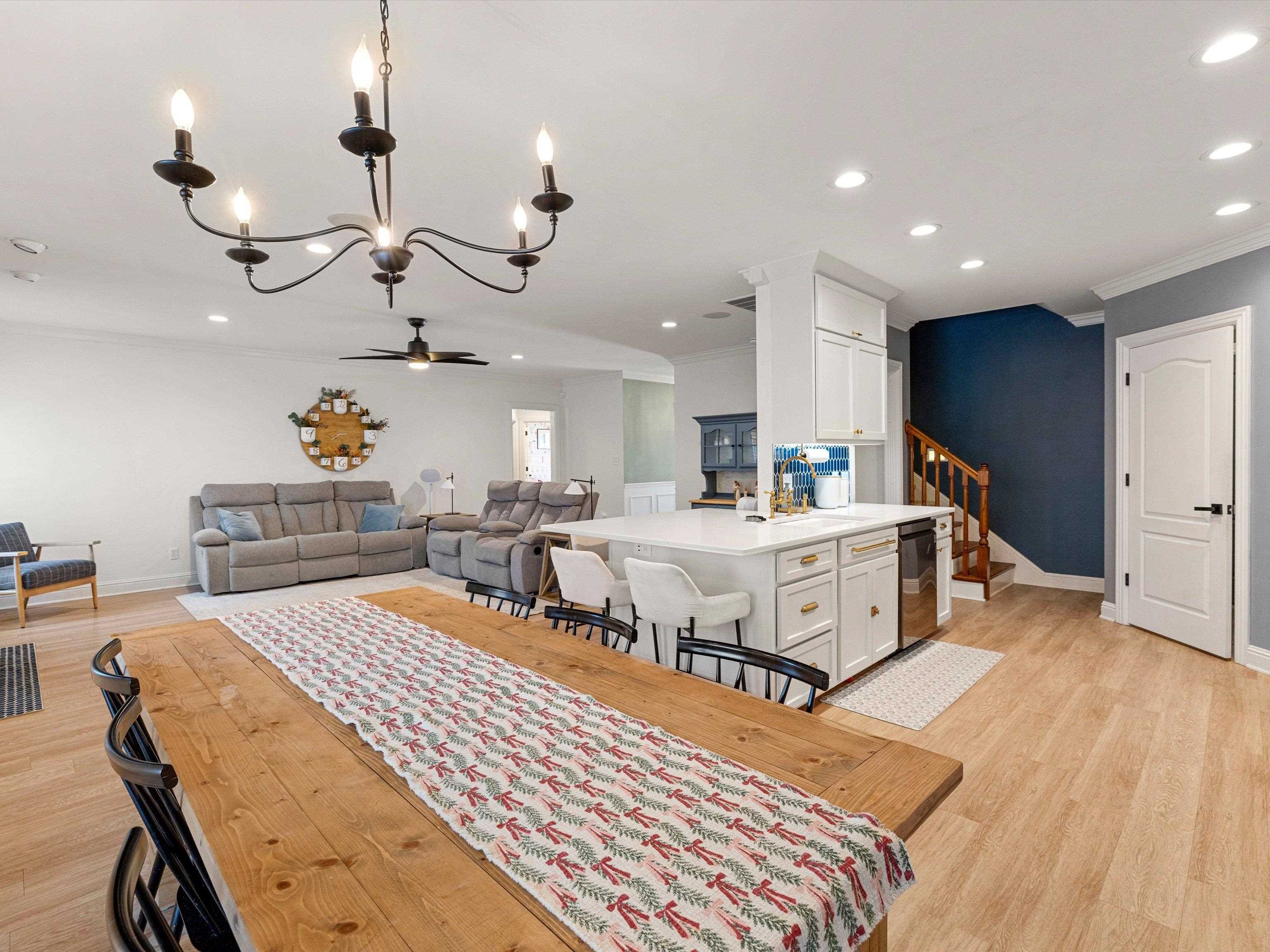 2927 Waterside Way, Owensboro, Kentucky 42303, 4 Bedrooms Bedrooms, ,2 BathroomsBathrooms,Single Family Residence,For Sale,Waterside Way,94066