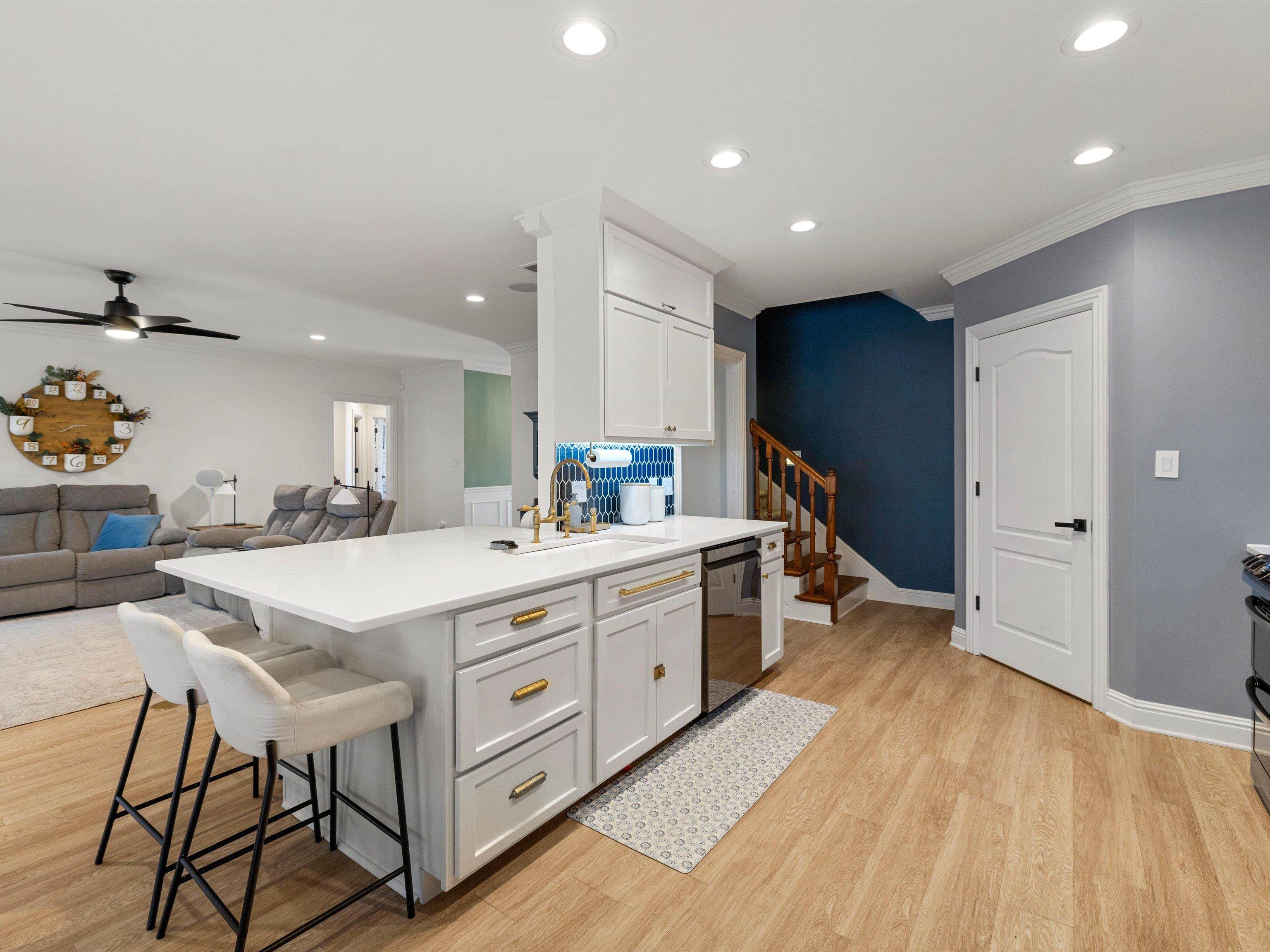 2927 Waterside Way, Owensboro, Kentucky 42303, 4 Bedrooms Bedrooms, ,2 BathroomsBathrooms,Single Family Residence,For Sale,Waterside Way,94066