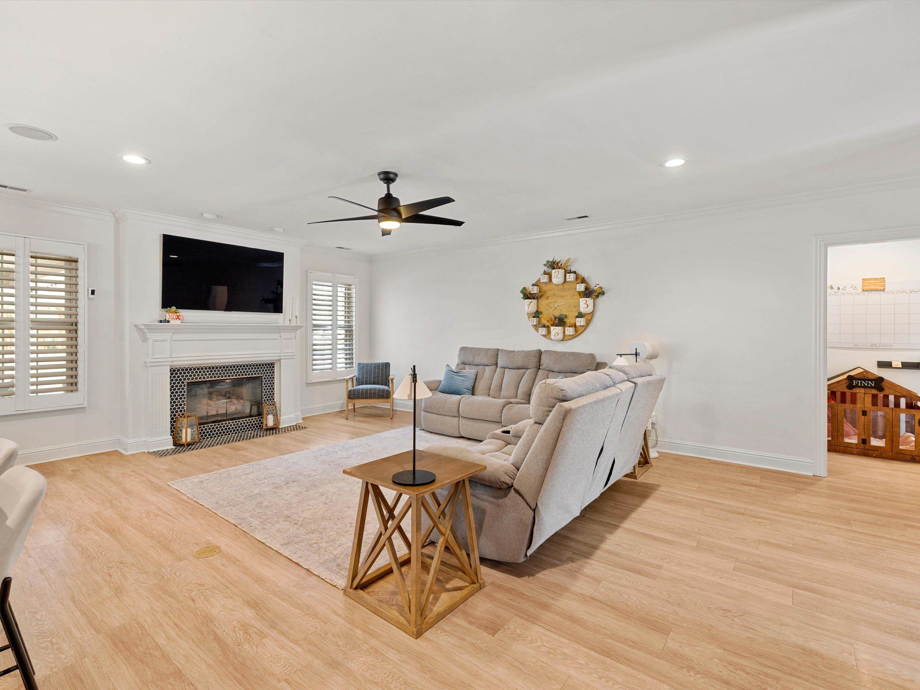 2927 Waterside Way, Owensboro, Kentucky 42303, 4 Bedrooms Bedrooms, ,2 BathroomsBathrooms,Single Family Residence,For Sale,Waterside Way,94066