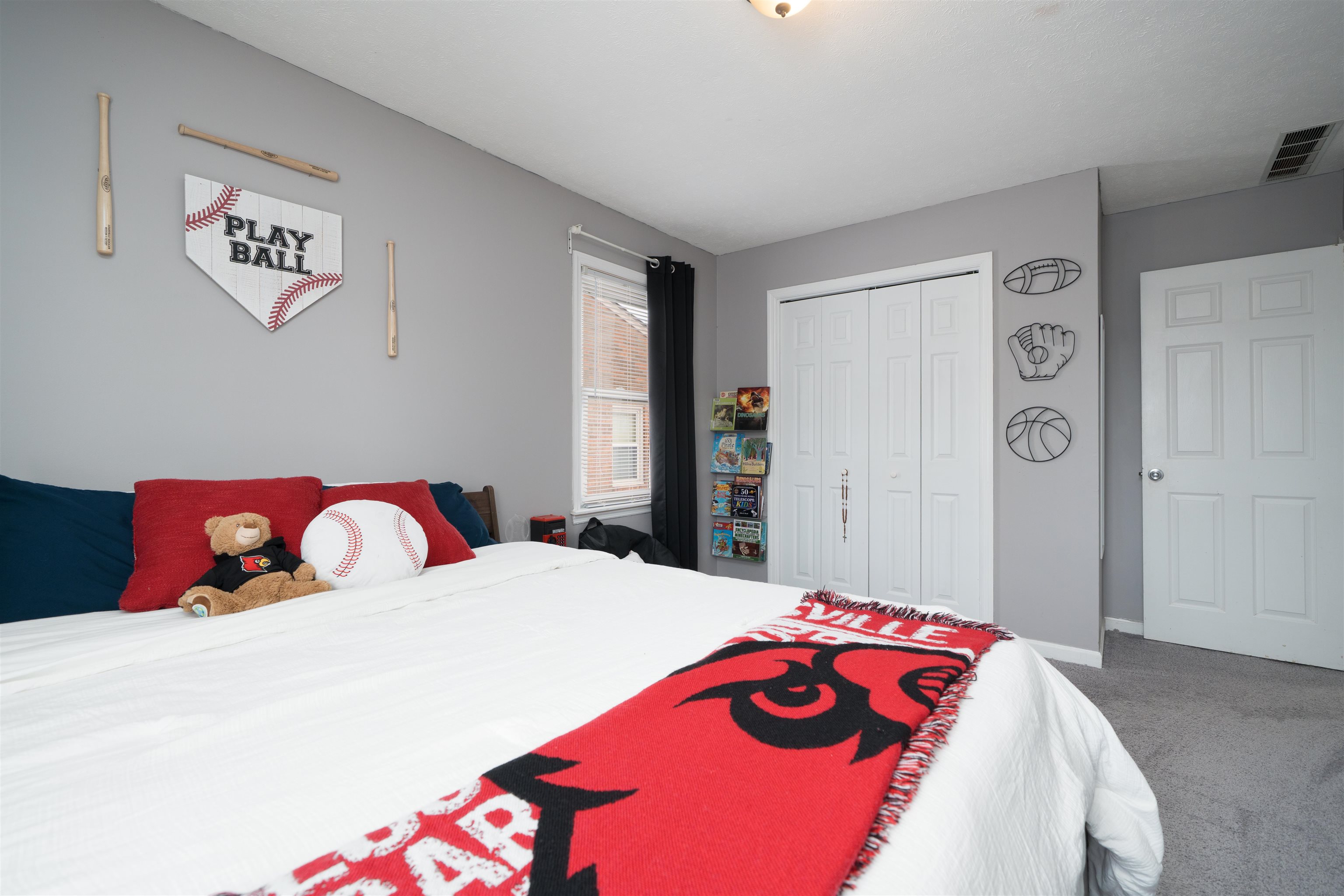 4005 Kensington Pl, Owensboro, Kentucky 42301, 3 Bedrooms Bedrooms, ,2 BathroomsBathrooms,Single Family Residence,For Sale,Kensington Pl,94067