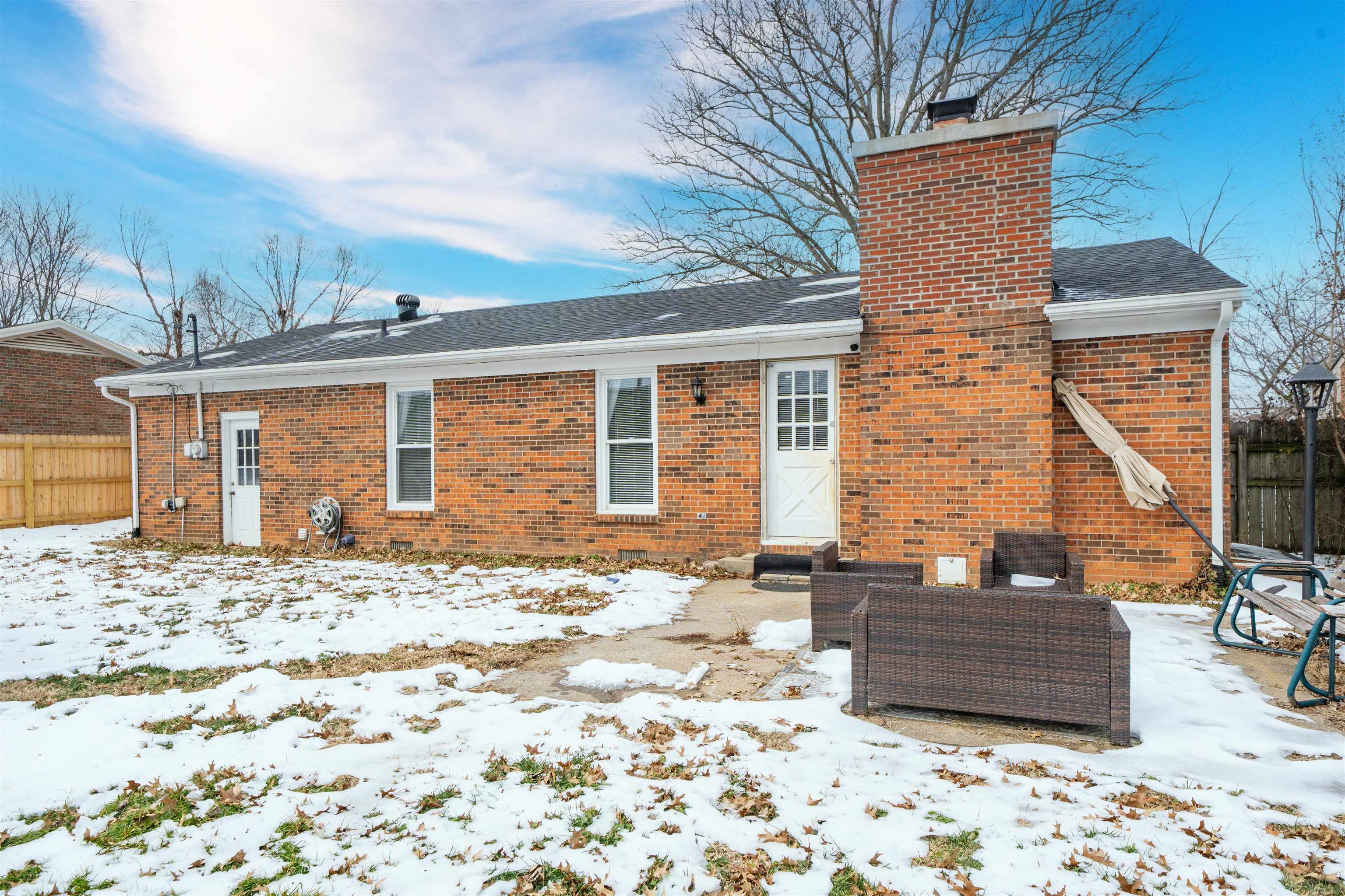 4005 Kensington Pl, Owensboro, Kentucky 42301, 3 Bedrooms Bedrooms, ,2 BathroomsBathrooms,Single Family Residence,For Sale,Kensington Pl,94067