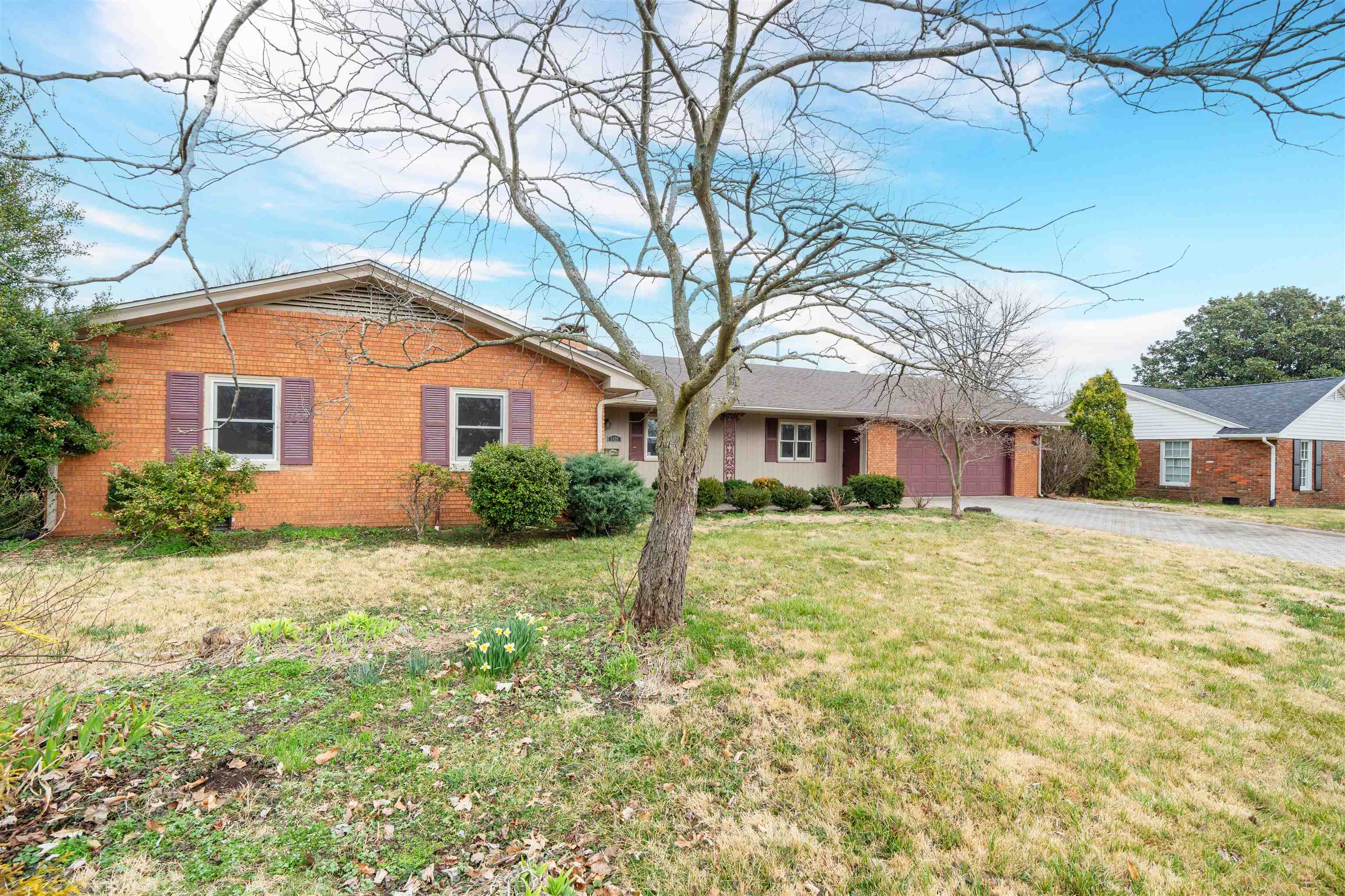 2429 Spencer Dr., Owensboro, Kentucky 42301-0000, 3 Bedrooms Bedrooms, ,2 BathroomsBathrooms,Single Family Residence,For Sale,Spencer Dr.,94070