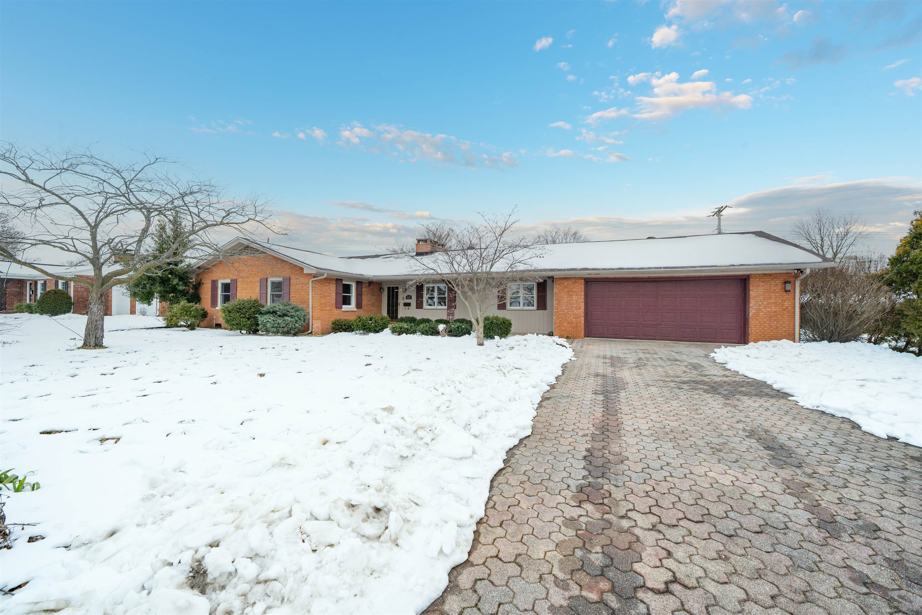 2429 Spencer Dr., Owensboro, Kentucky 42301-0000, 3 Bedrooms Bedrooms, ,2 BathroomsBathrooms,Single Family Residence,For Sale,Spencer Dr.,94070