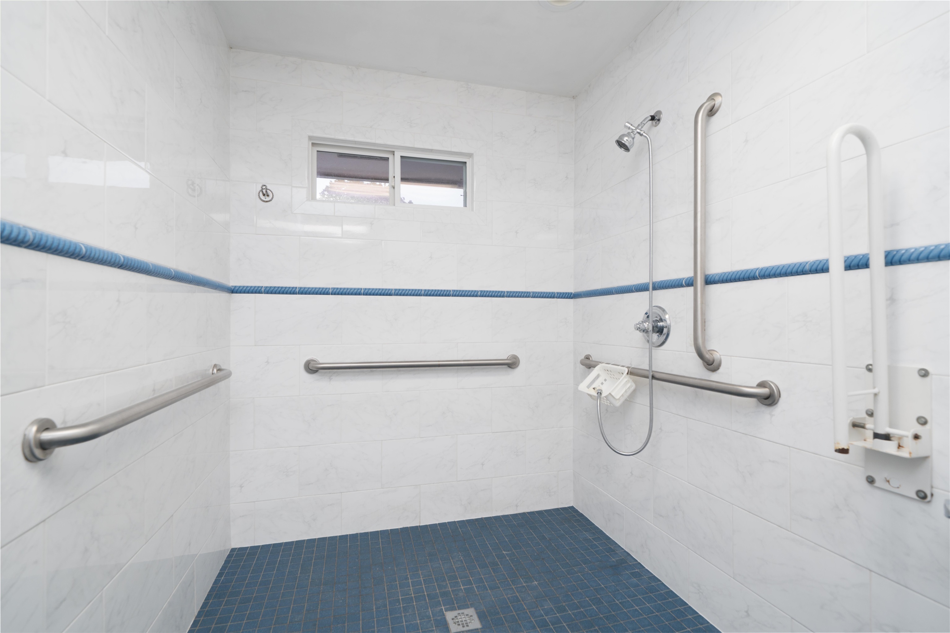 2429 Spencer Dr., Owensboro, Kentucky 42301-0000, 3 Bedrooms Bedrooms, ,2 BathroomsBathrooms,Single Family Residence,For Sale,Spencer Dr.,94070