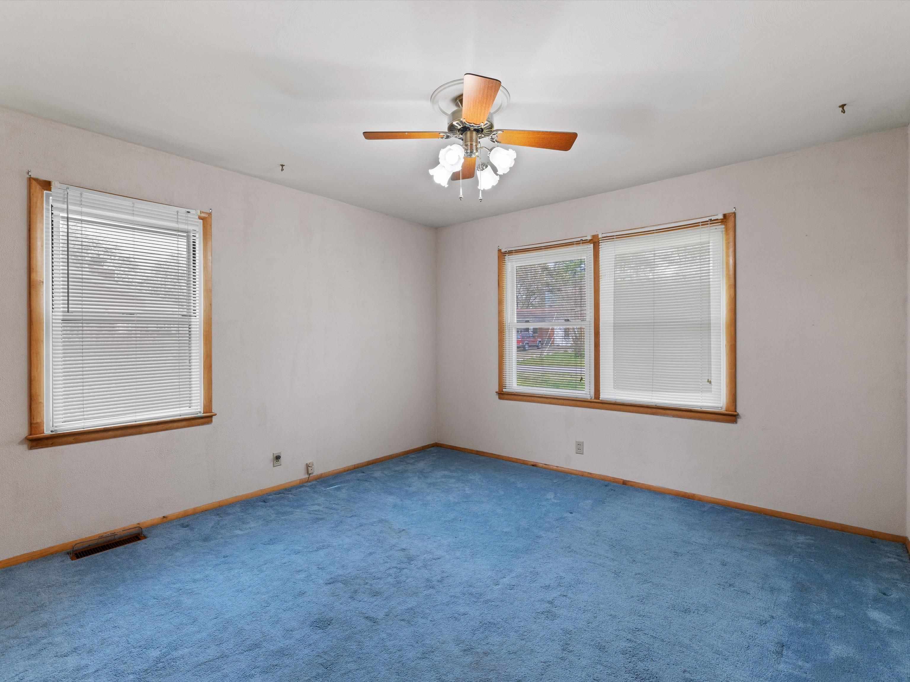 1010 White Avenue, Hartford, Kentucky 42347-1625, 3 Bedrooms Bedrooms, ,2 BathroomsBathrooms,Single Family Residence,For Sale,White Avenue,94073