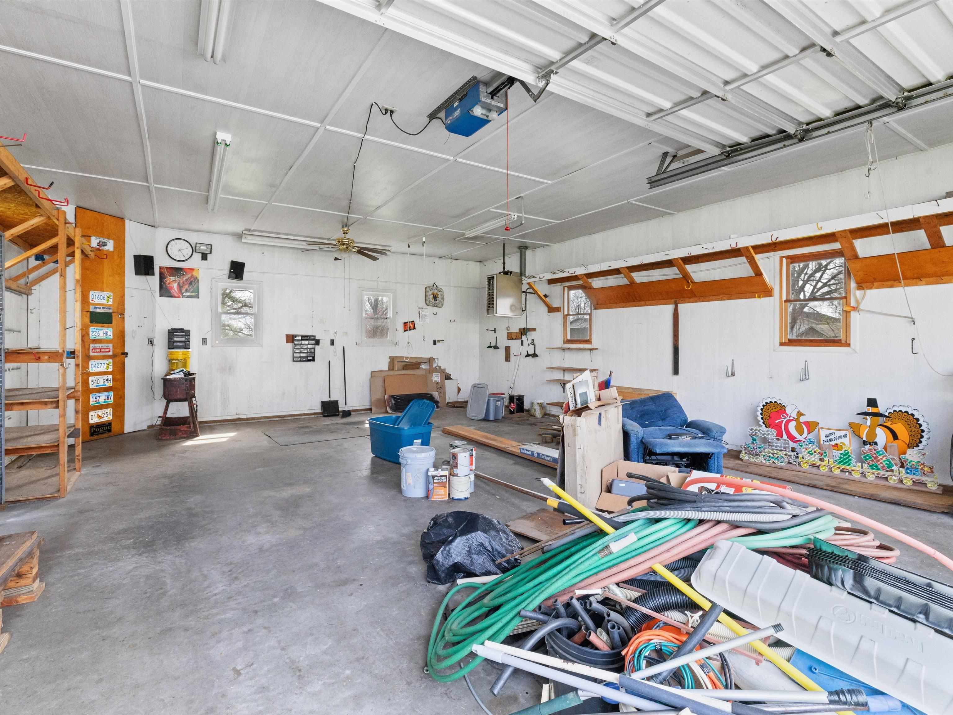 1010 White Avenue, Hartford, Kentucky 42347-1625, 3 Bedrooms Bedrooms, ,2 BathroomsBathrooms,Single Family Residence,For Sale,White Avenue,94073