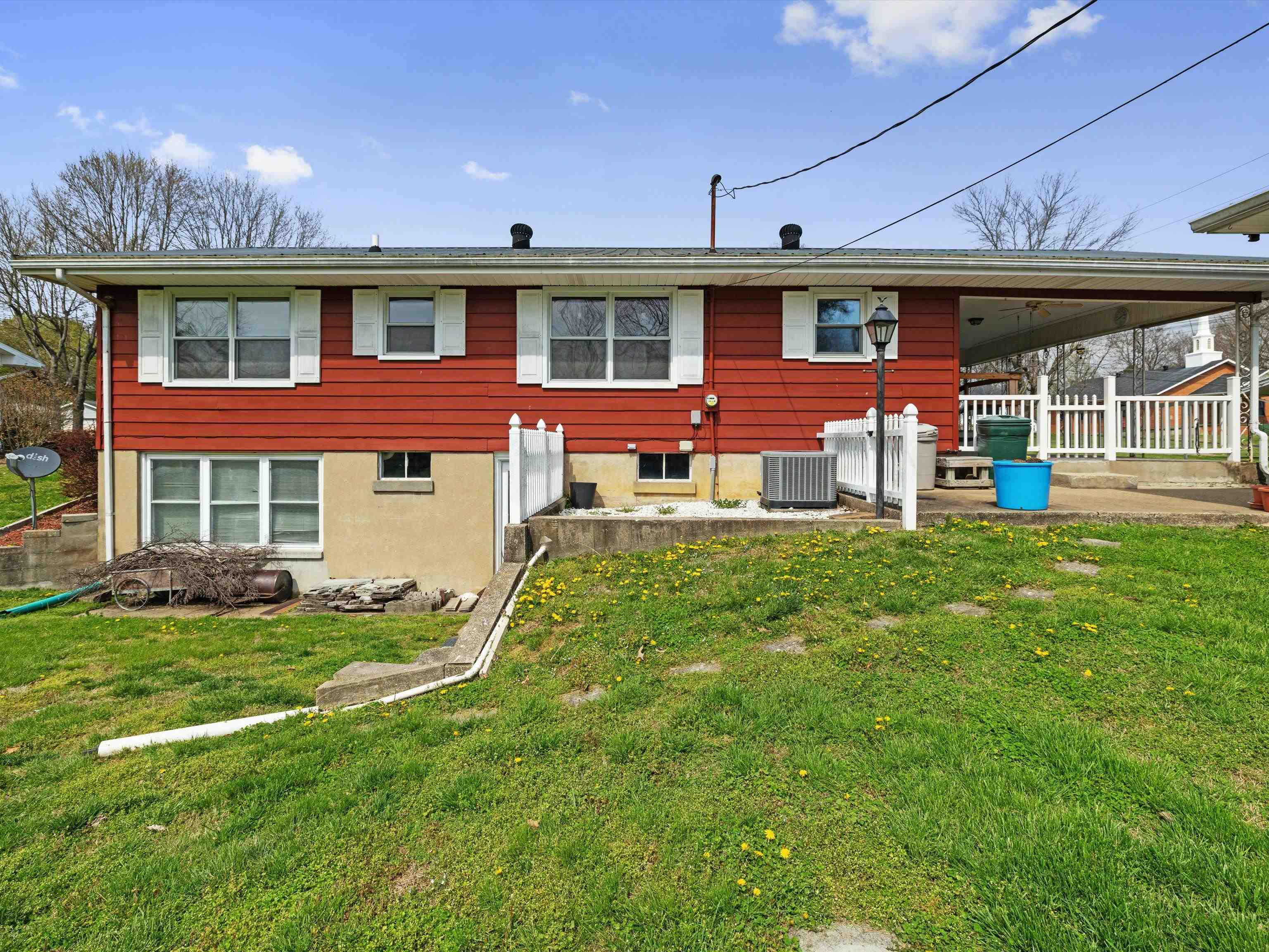 1010 White Avenue, Hartford, Kentucky 42347-1625, 3 Bedrooms Bedrooms, ,2 BathroomsBathrooms,Single Family Residence,For Sale,White Avenue,94073