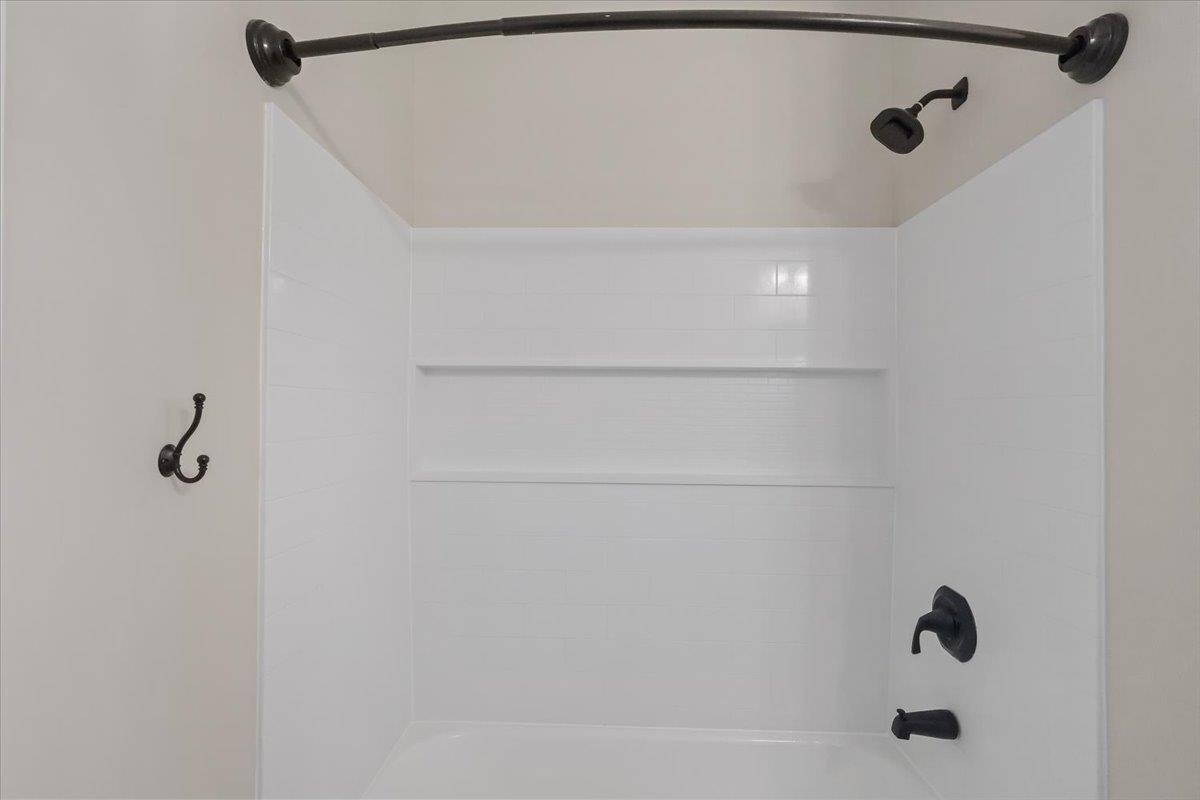 113 Ascension Way, Elizabethtown, Kentucky 42701, 5 Bedrooms Bedrooms, ,3 BathroomsBathrooms,Single Family Residence,For Sale,Ascension Way,94074