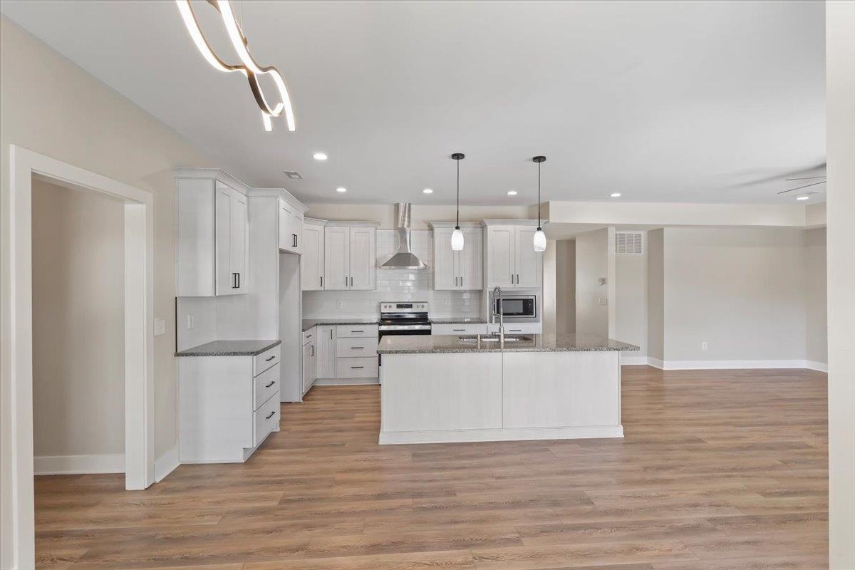 113 Ascension Way, Elizabethtown, Kentucky 42701, 5 Bedrooms Bedrooms, ,3 BathroomsBathrooms,Single Family Residence,For Sale,Ascension Way,94074