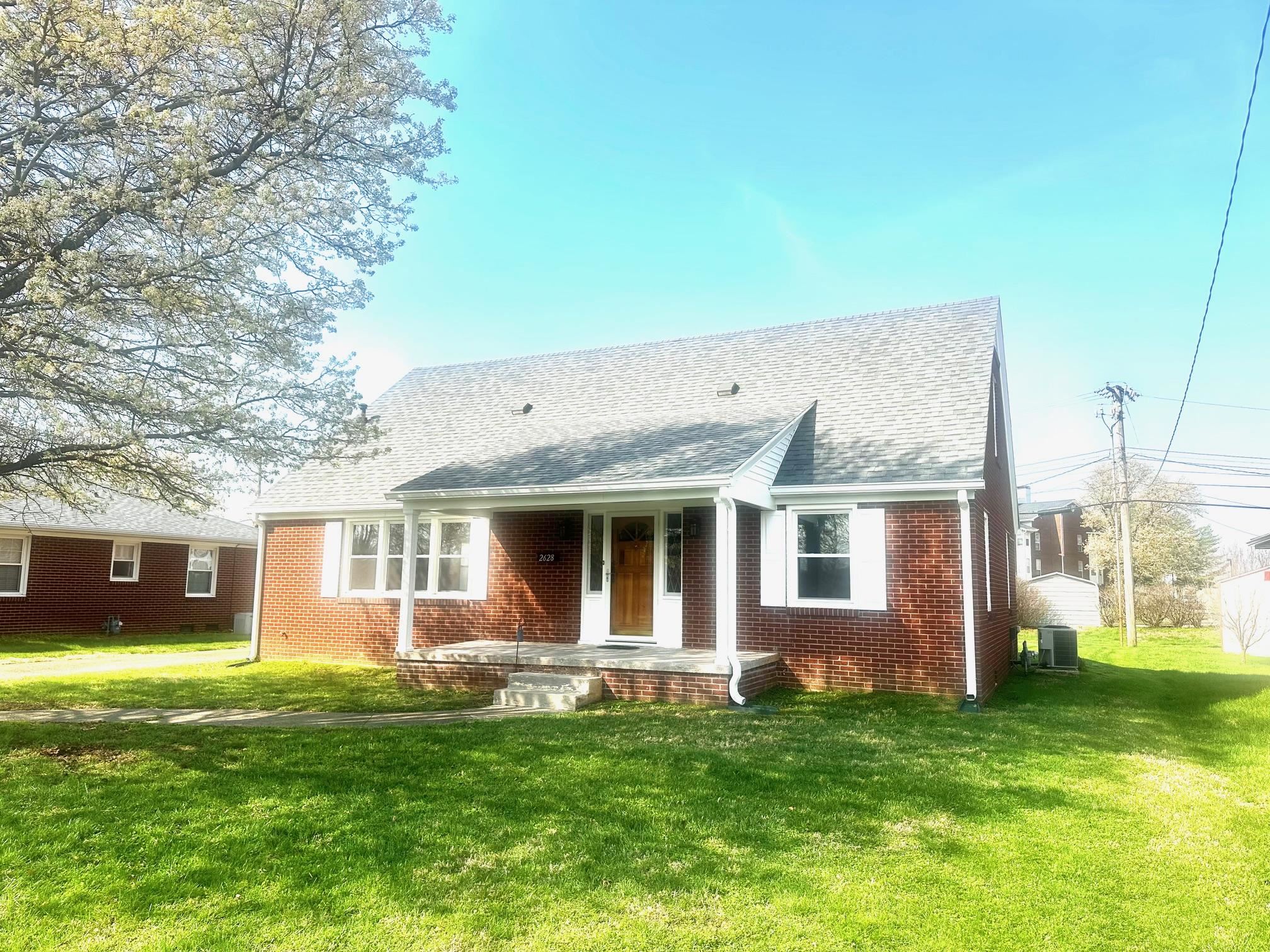 2628 St Ann St, Owensboro, Kentucky 42303, 4 Bedrooms Bedrooms, ,2 BathroomsBathrooms,Single Family Residence,For Sale,St Ann St,94075