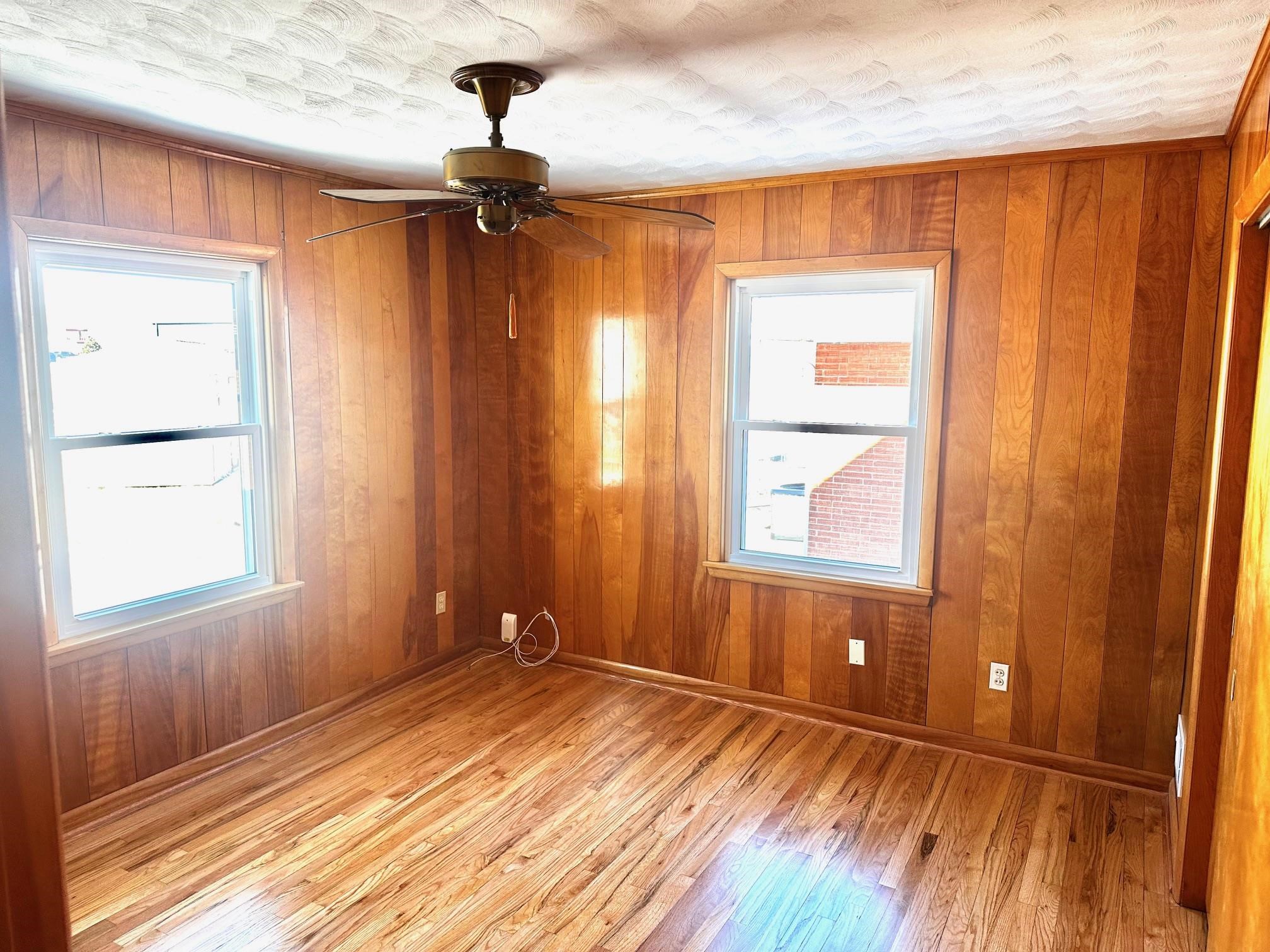 2628 St Ann St, Owensboro, Kentucky 42303, 4 Bedrooms Bedrooms, ,2 BathroomsBathrooms,Single Family Residence,For Sale,St Ann St,94075