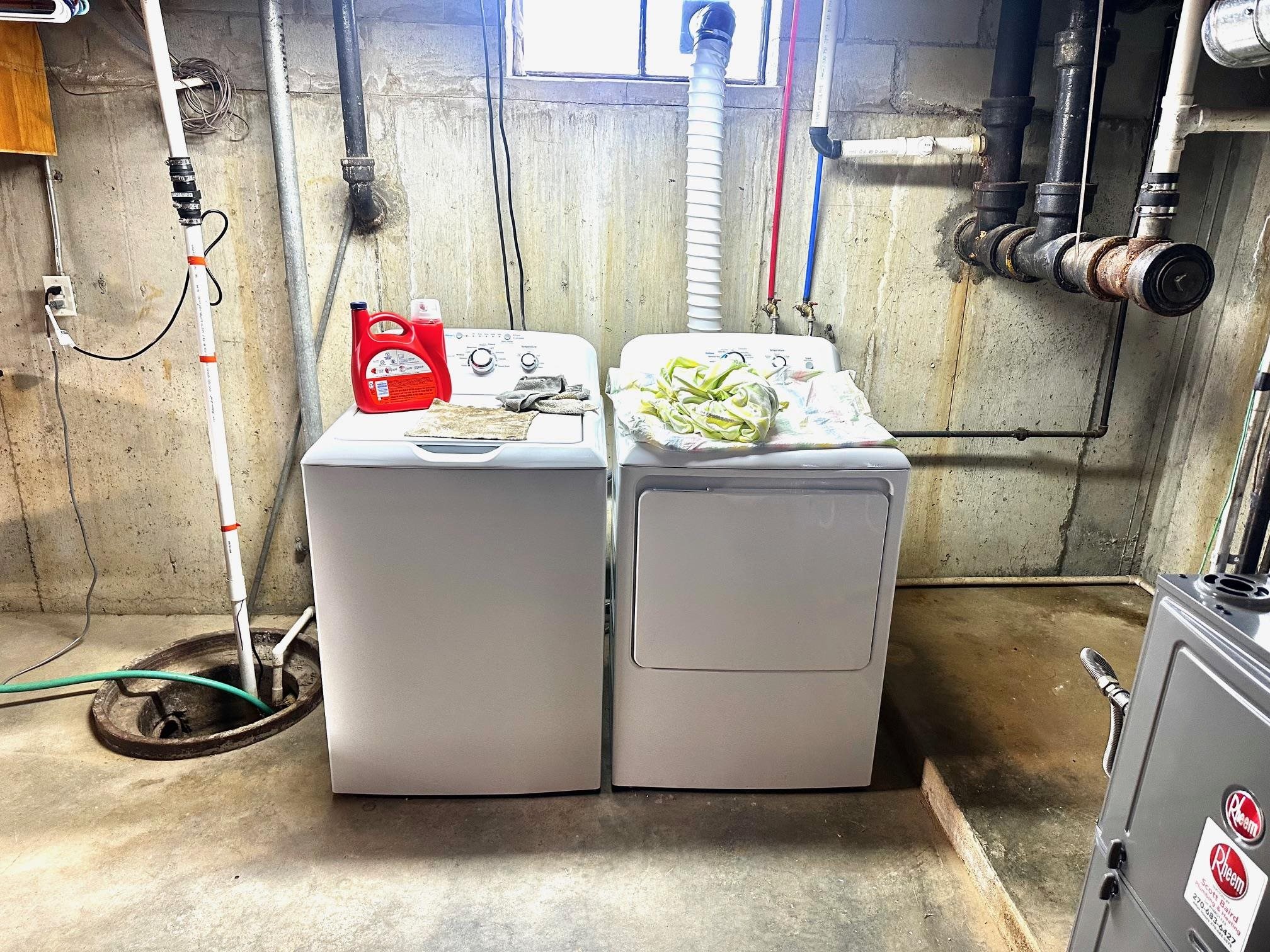 2628 St Ann St, Owensboro, Kentucky 42303, 4 Bedrooms Bedrooms, ,2 BathroomsBathrooms,Single Family Residence,For Sale,St Ann St,94075