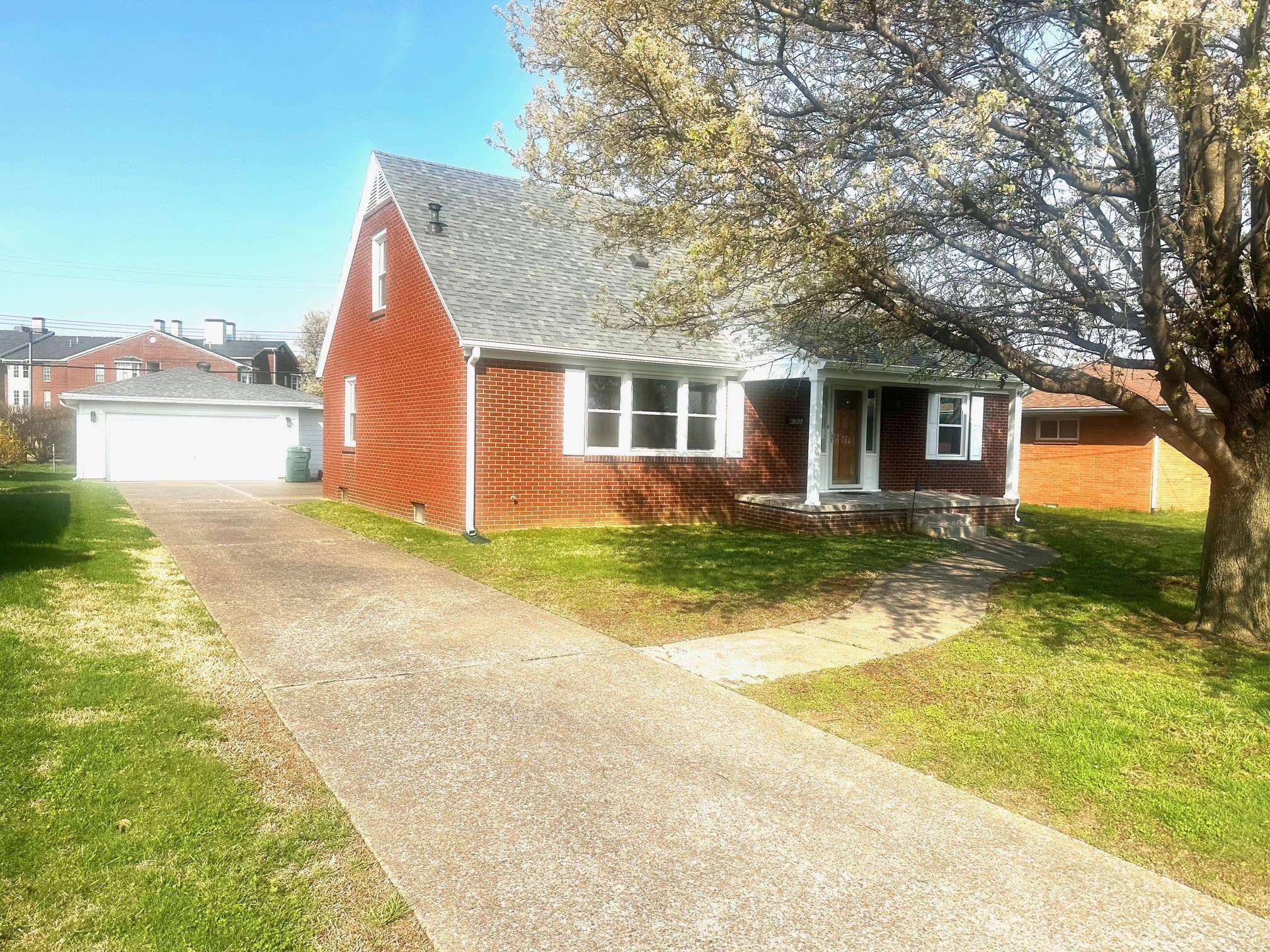 2628 St Ann St, Owensboro, Kentucky 42303, 4 Bedrooms Bedrooms, ,2 BathroomsBathrooms,Single Family Residence,For Sale,St Ann St,94075