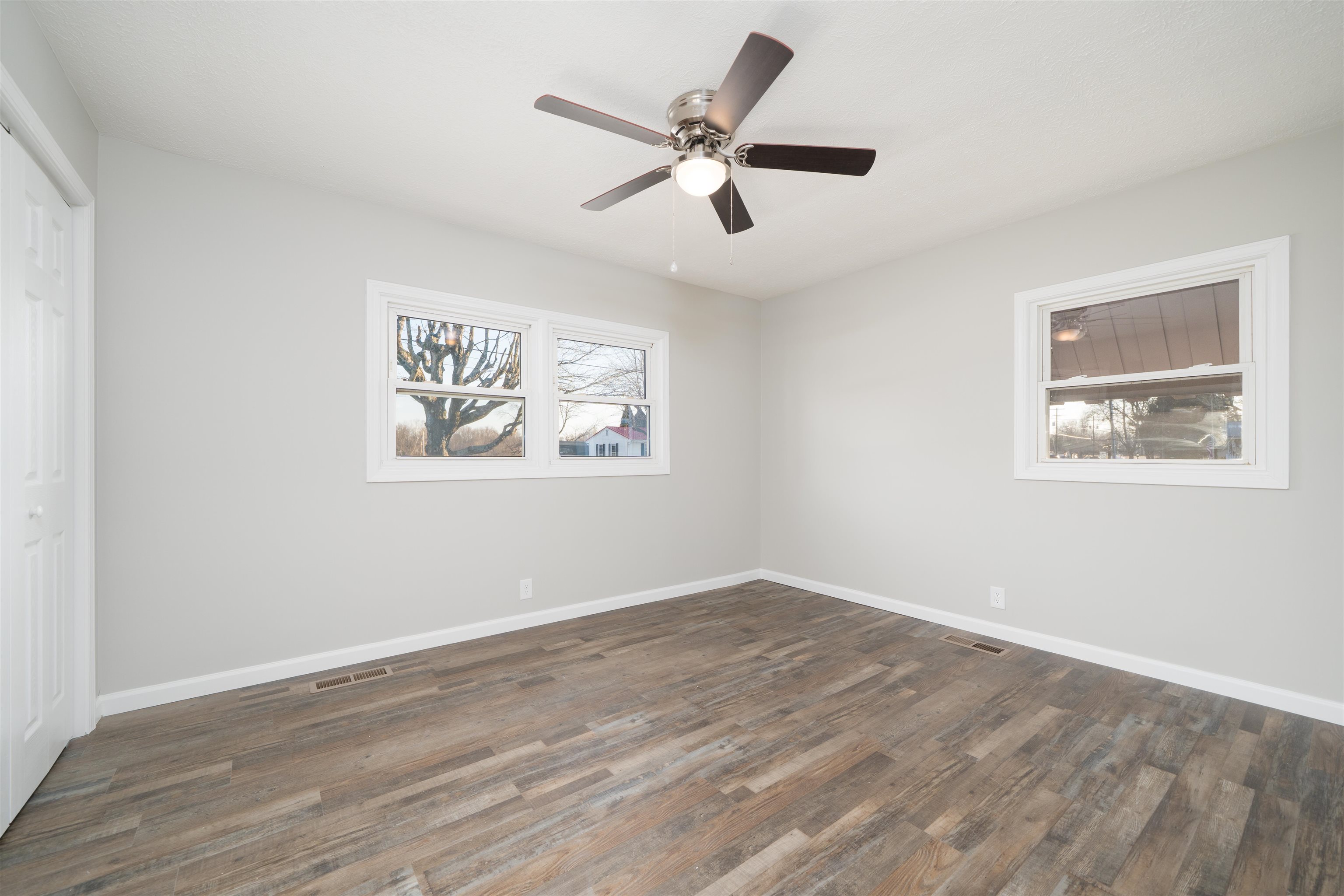 610 W 1st St, Calhoun, Kentucky 42327, 3 Bedrooms Bedrooms, ,1 BathroomBathrooms,Single Family Residence,For Sale,W 1st St,94076