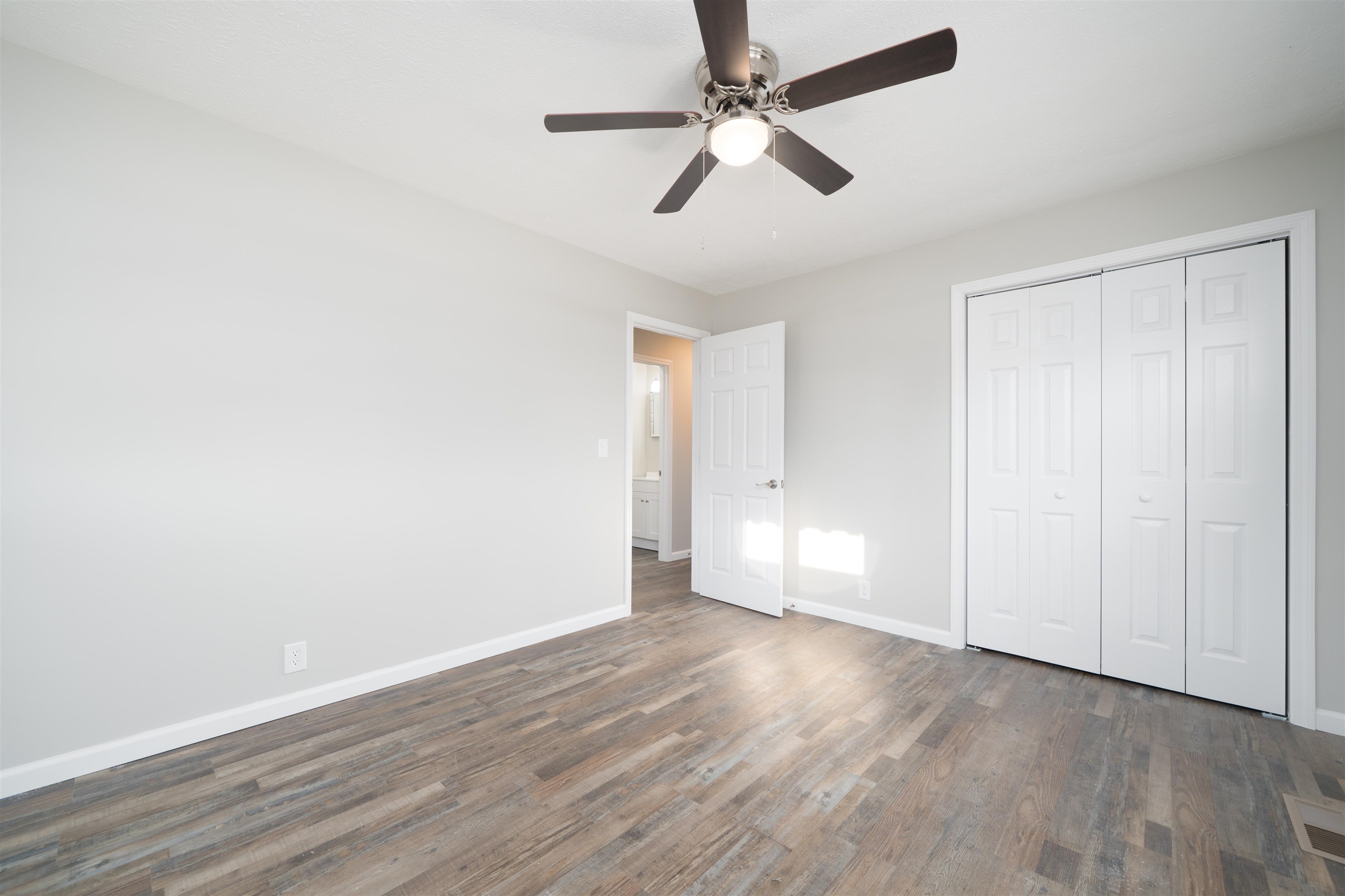 610 W 1st St, Calhoun, Kentucky 42327, 3 Bedrooms Bedrooms, ,1 BathroomBathrooms,Single Family Residence,For Sale,W 1st St,94076