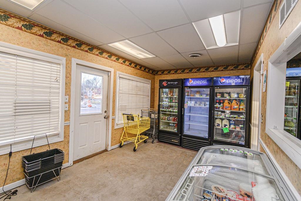 140 Main St., Calhoun, Kentucky 42327, ,Mixed Use,For Sale,Main St.,94083