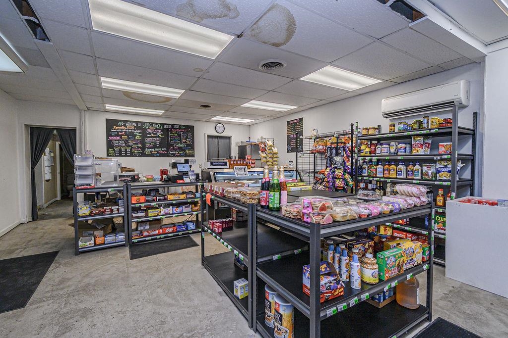 140 Main St., Calhoun, Kentucky 42327, ,Mixed Use,For Sale,Main St.,94083