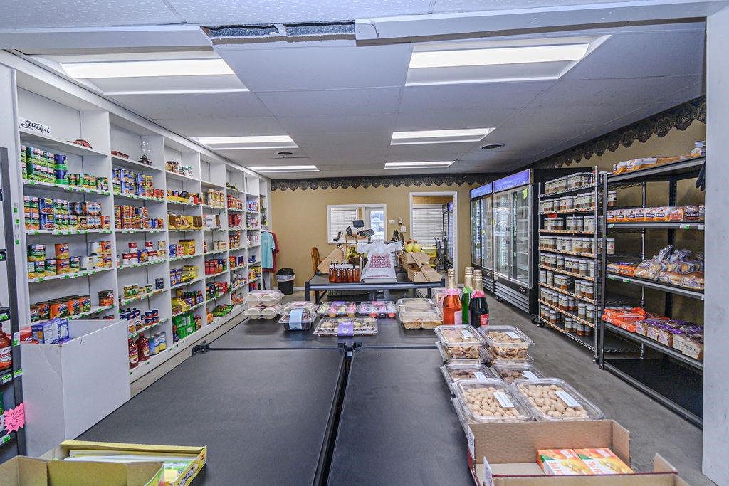 140 Main St., Calhoun, Kentucky 42327, ,Mixed Use,For Sale,Main St.,94083