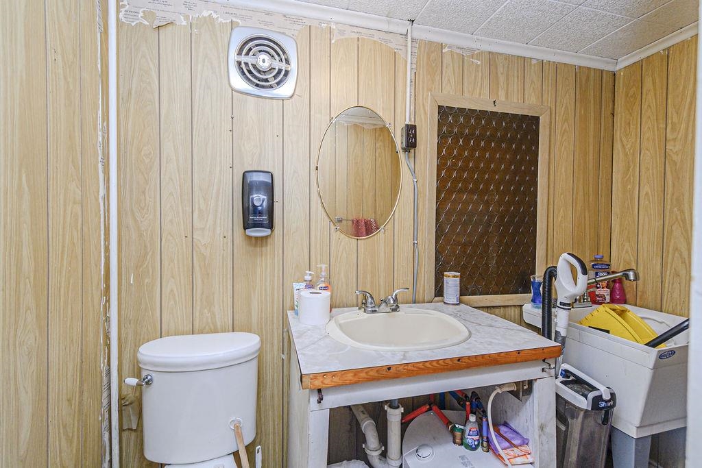 140 Main St., Calhoun, Kentucky 42327, ,Mixed Use,For Sale,Main St.,94083