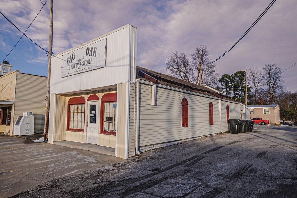 140 Main St., Calhoun, Kentucky 42327, ,Mixed Use,For Sale,Main St.,94083