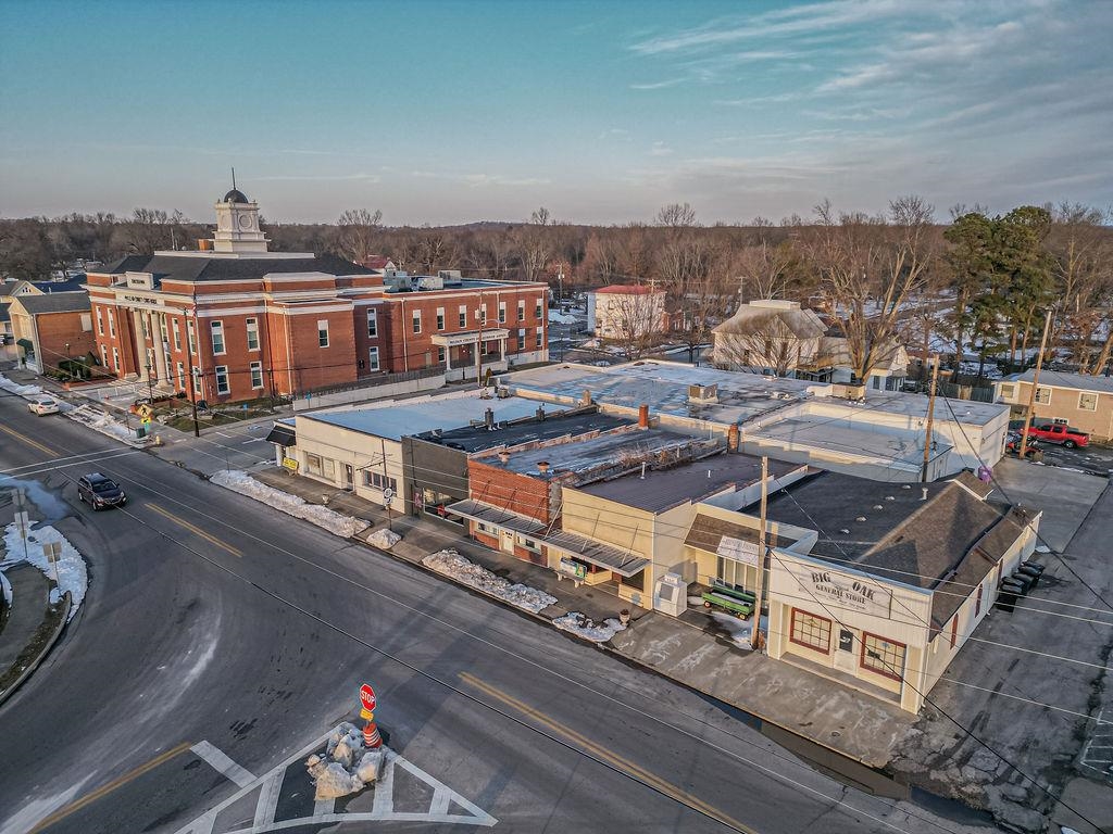 140 Main St., Calhoun, Kentucky 42327, ,Mixed Use,For Sale,Main St.,94083