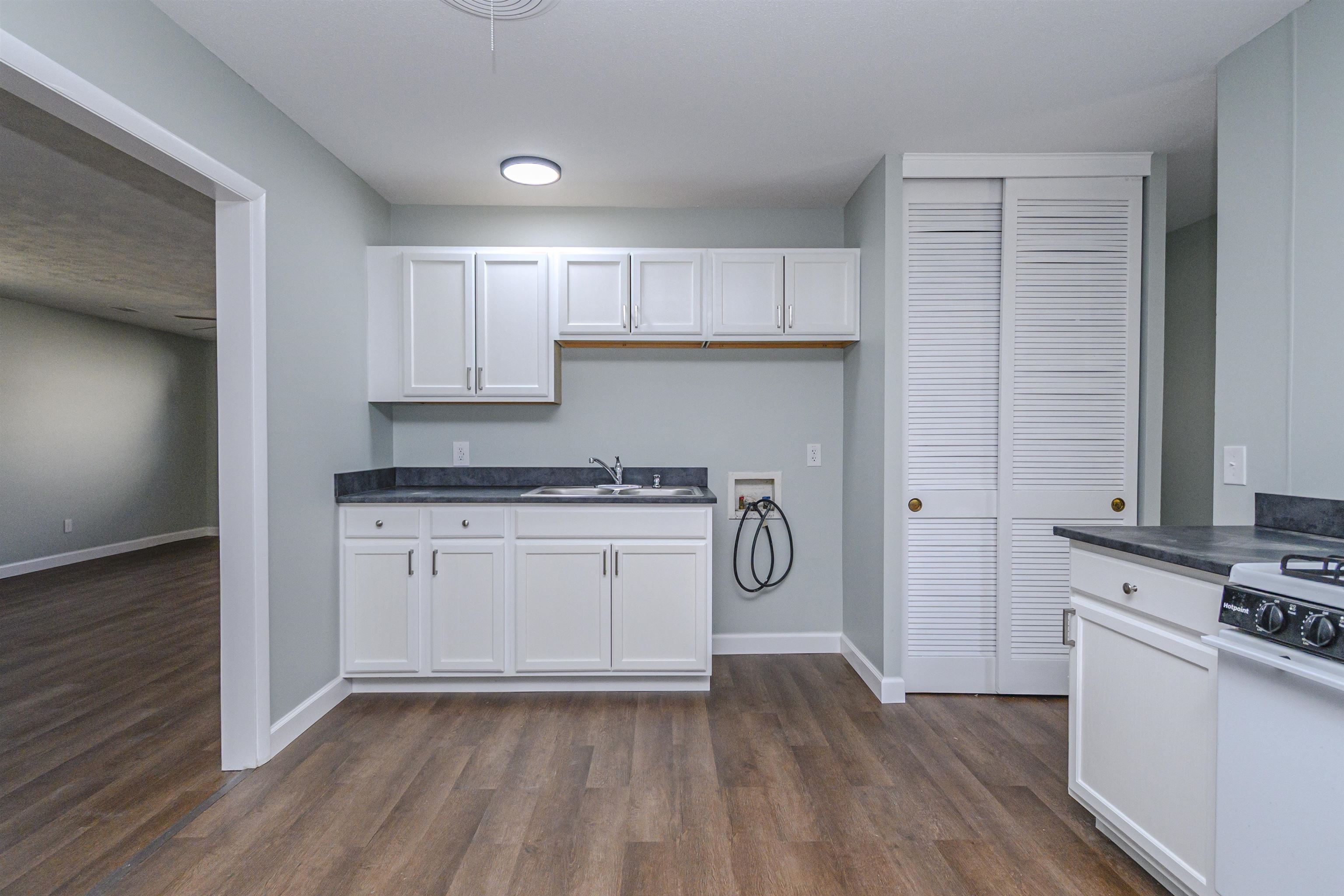 918 Marianna Drive, Owensboro, Kentucky 42301-1635, 3 Bedrooms Bedrooms, ,1 BathroomBathrooms,Single Family Residence,For Sale,Marianna Drive,94086