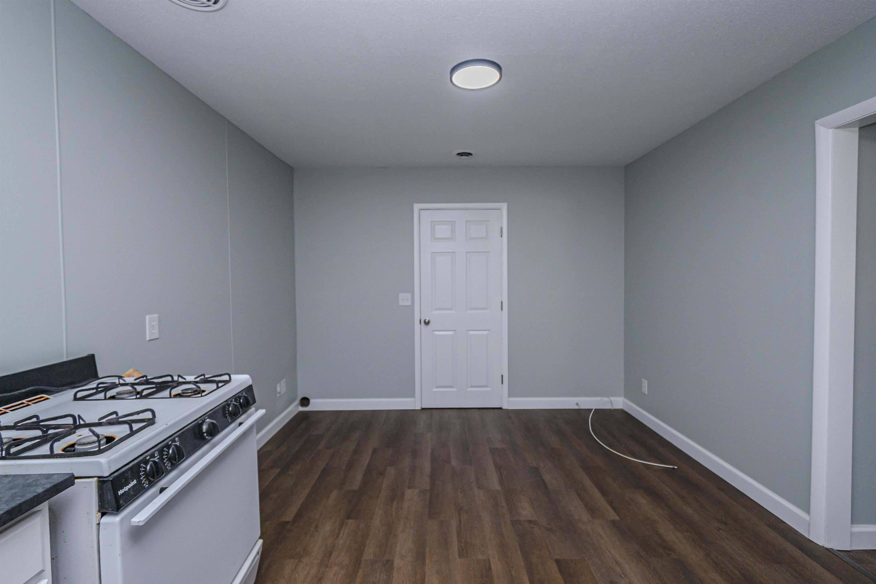 918 Marianna Drive, Owensboro, Kentucky 42301-1635, 3 Bedrooms Bedrooms, ,1 BathroomBathrooms,Single Family Residence,For Sale,Marianna Drive,94086