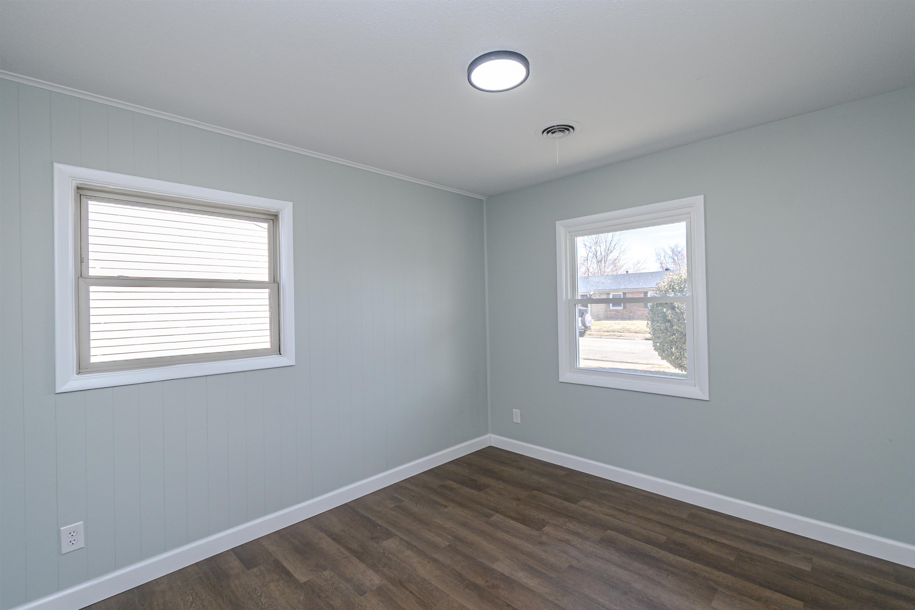 918 Marianna Drive, Owensboro, Kentucky 42301-1635, 3 Bedrooms Bedrooms, ,1 BathroomBathrooms,Single Family Residence,For Sale,Marianna Drive,94086