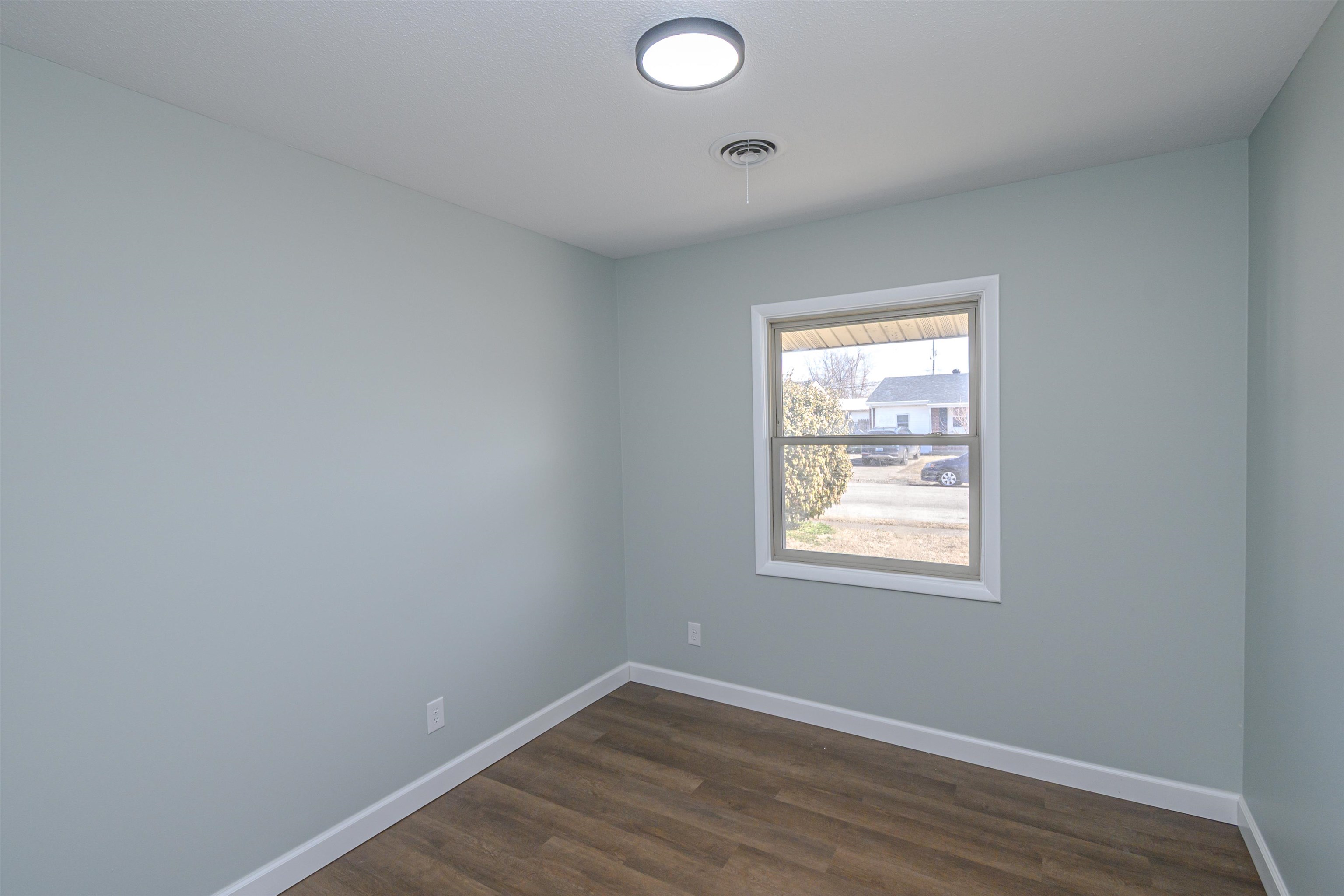 918 Marianna Drive, Owensboro, Kentucky 42301-1635, 3 Bedrooms Bedrooms, ,1 BathroomBathrooms,Single Family Residence,For Sale,Marianna Drive,94086