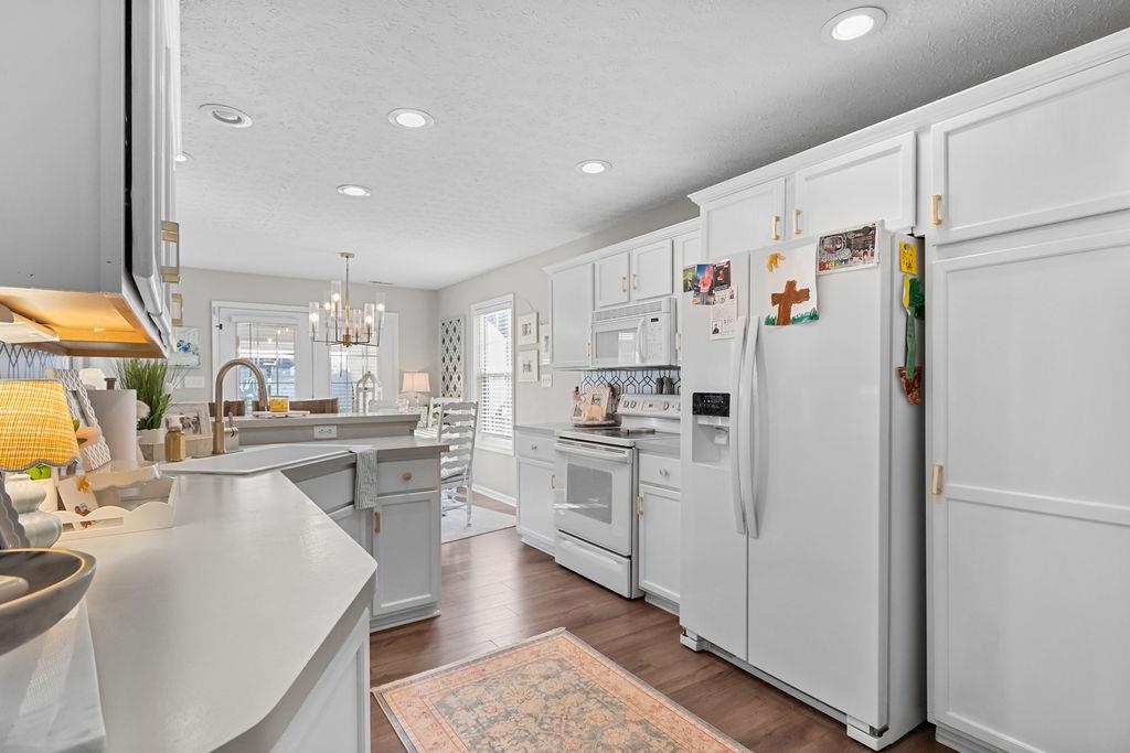 3106 Dade Cove, Owensboro, Kentucky 42303, 4 Bedrooms Bedrooms, ,2 BathroomsBathrooms,Single Family Residence,For Sale,Dade Cove,94094