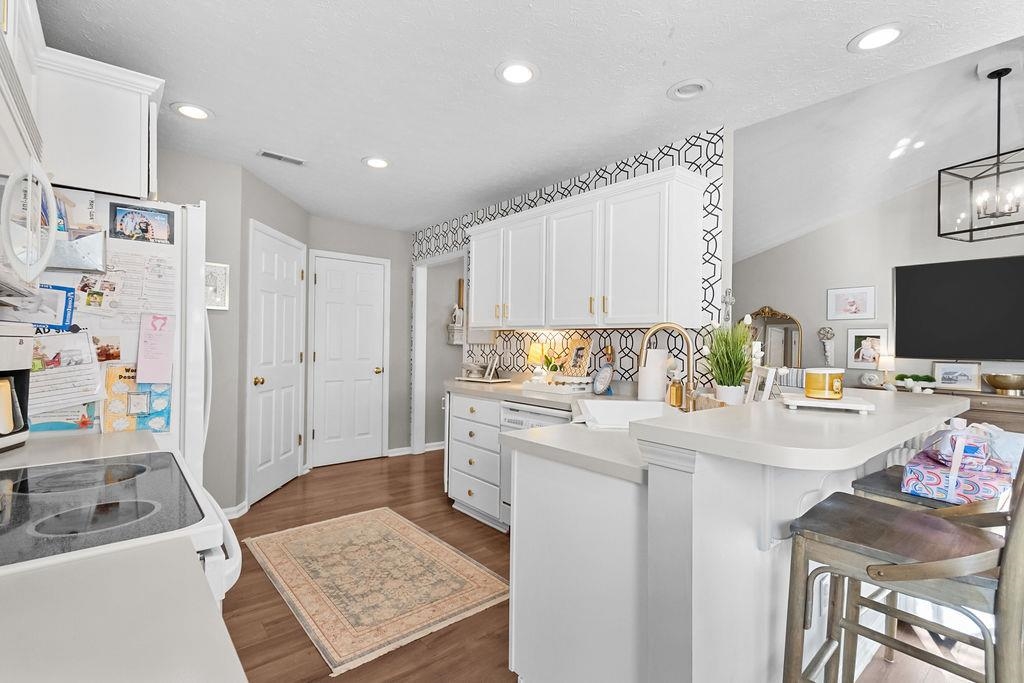 3106 Dade Cove, Owensboro, Kentucky 42303, 4 Bedrooms Bedrooms, ,2 BathroomsBathrooms,Single Family Residence,For Sale,Dade Cove,94094