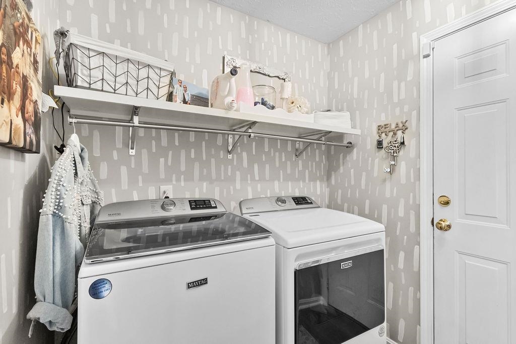 3106 Dade Cove, Owensboro, Kentucky 42303, 4 Bedrooms Bedrooms, ,2 BathroomsBathrooms,Single Family Residence,For Sale,Dade Cove,94094