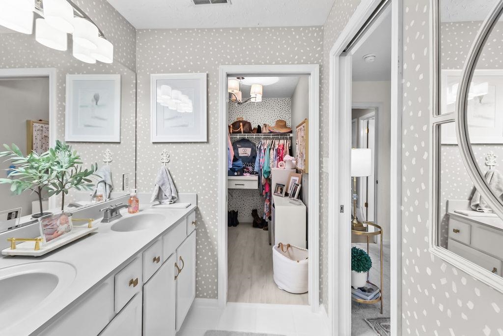 3106 Dade Cove, Owensboro, Kentucky 42303, 4 Bedrooms Bedrooms, ,2 BathroomsBathrooms,Single Family Residence,For Sale,Dade Cove,94094