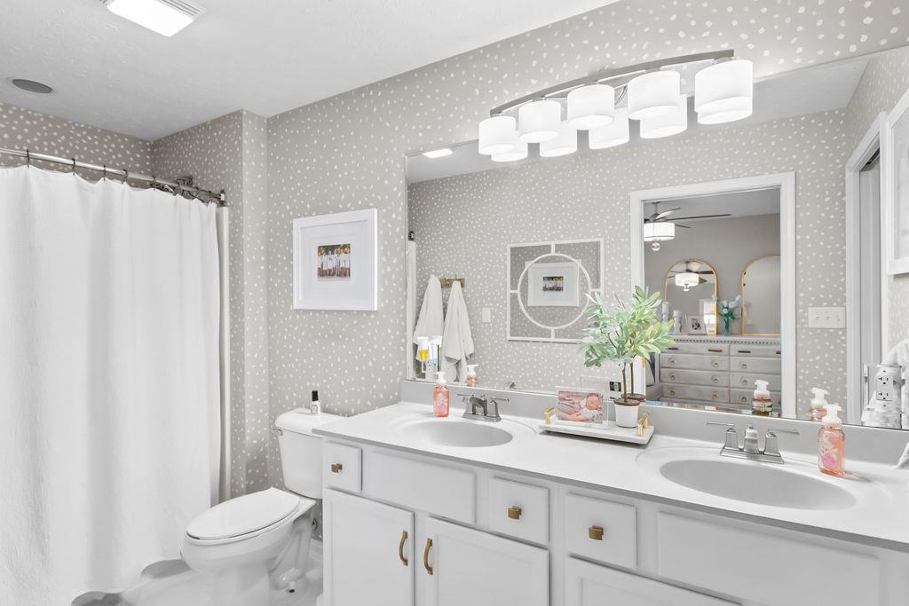 3106 Dade Cove, Owensboro, Kentucky 42303, 4 Bedrooms Bedrooms, ,2 BathroomsBathrooms,Single Family Residence,For Sale,Dade Cove,94094