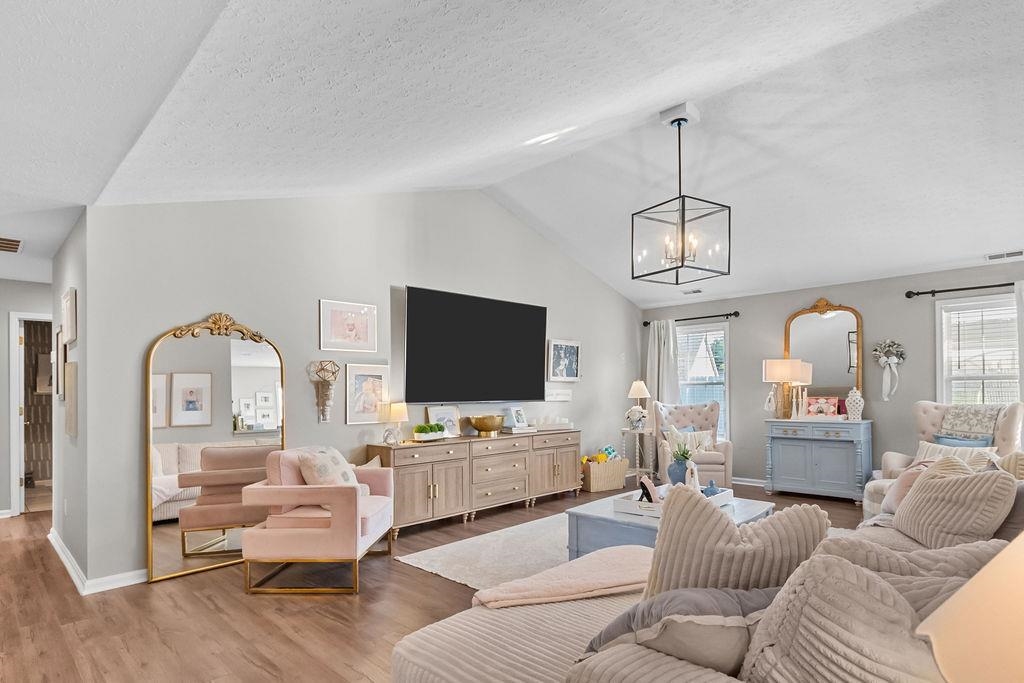 3106 Dade Cove, Owensboro, Kentucky 42303, 4 Bedrooms Bedrooms, ,2 BathroomsBathrooms,Single Family Residence,For Sale,Dade Cove,94094