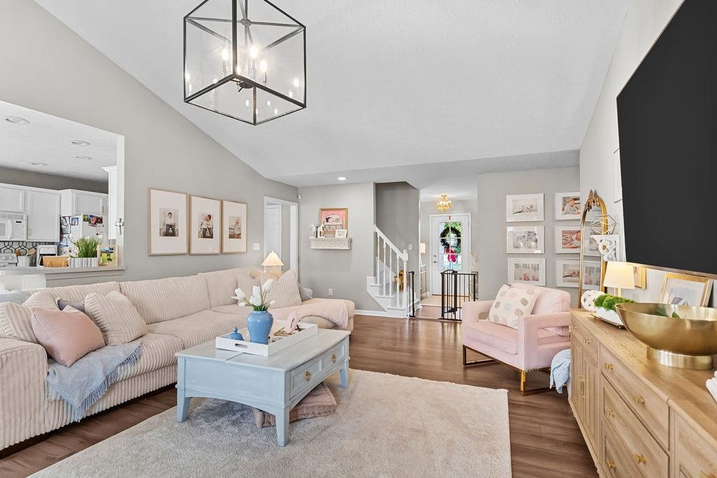 3106 Dade Cove, Owensboro, Kentucky 42303, 4 Bedrooms Bedrooms, ,2 BathroomsBathrooms,Single Family Residence,For Sale,Dade Cove,94094