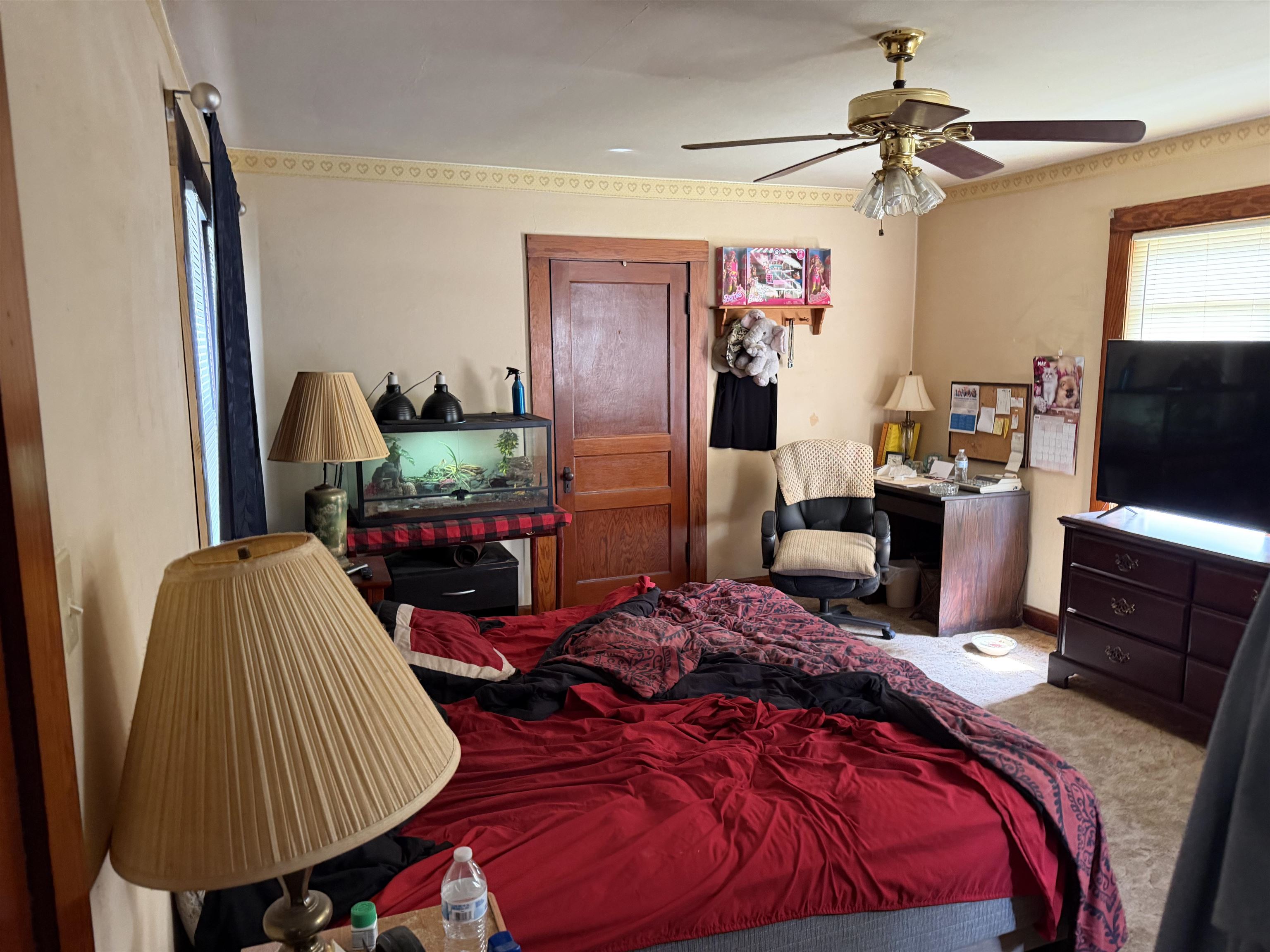 725 21st Street, Owensboro, Kentucky 42303, 3 Bedrooms Bedrooms, ,2 BathroomsBathrooms,Single Family Residence,For Sale,21st Street,94098