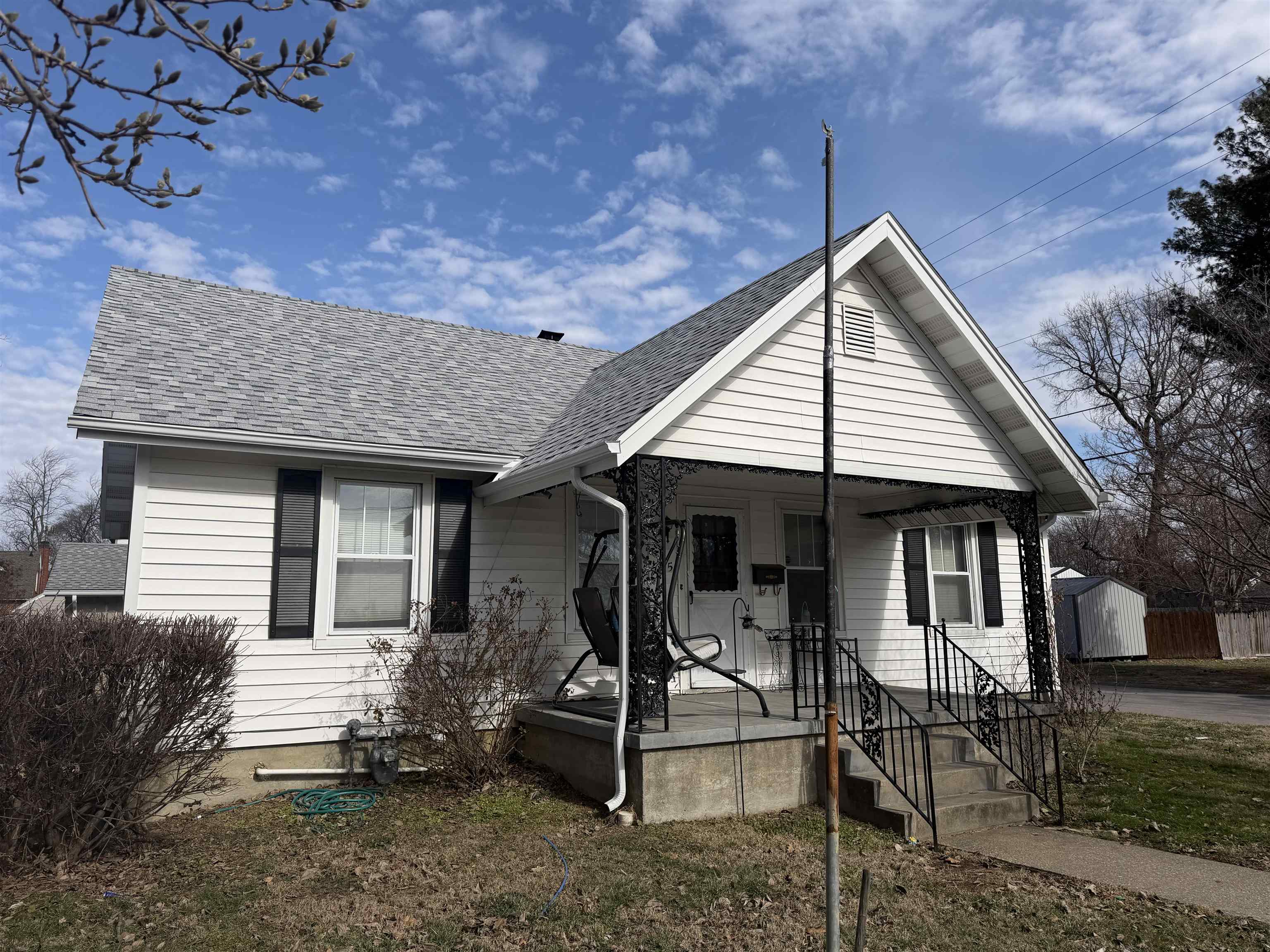 725 21st Street, Owensboro, Kentucky 42303, 3 Bedrooms Bedrooms, ,2 BathroomsBathrooms,Single Family Residence,For Sale,21st Street,94098