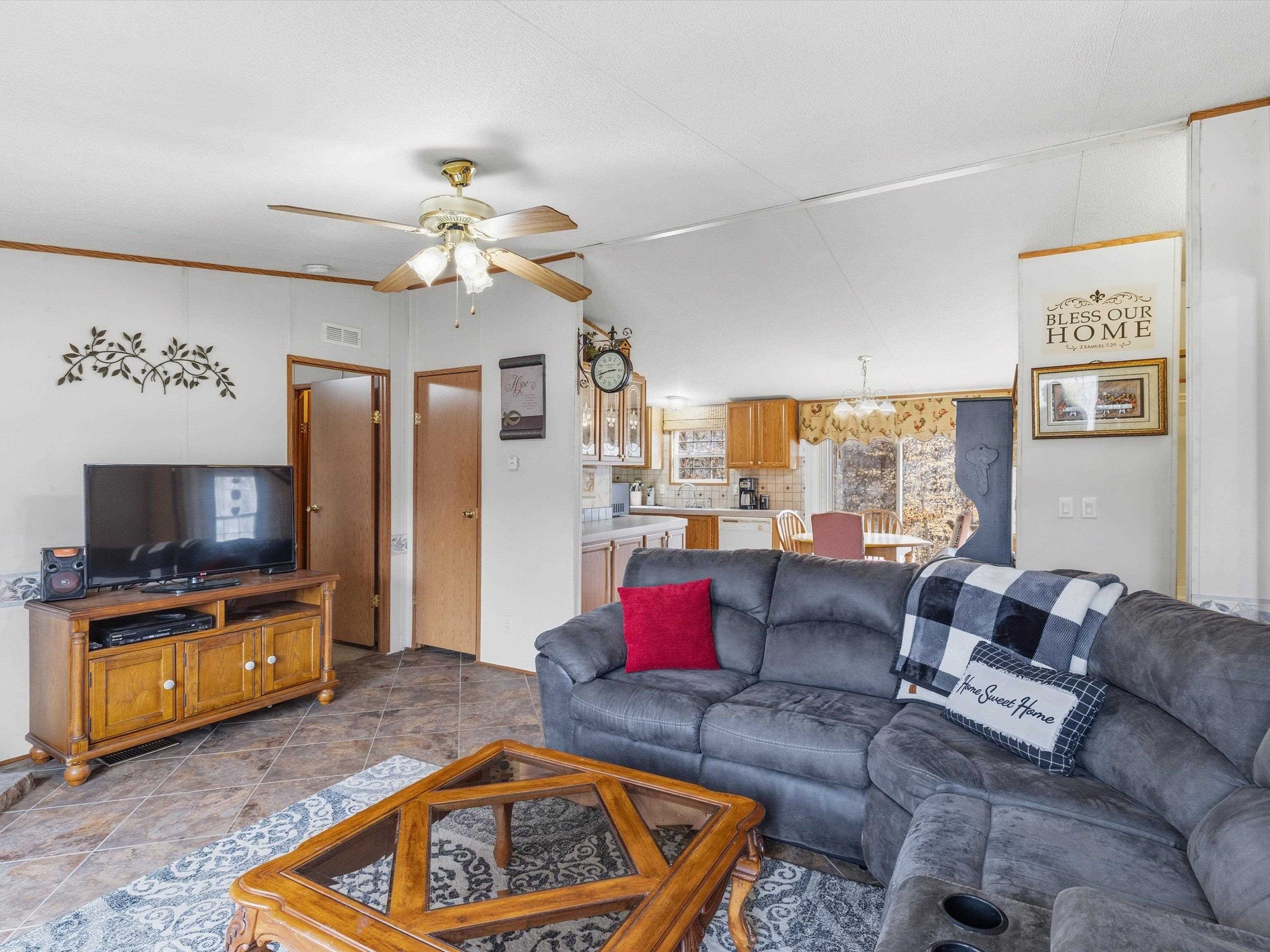 756 Johnson Lane, Livermore, Kentucky 42352, 3 Bedrooms Bedrooms, ,2 BathroomsBathrooms,Single Family Residence,For Sale,Johnson Lane,94109