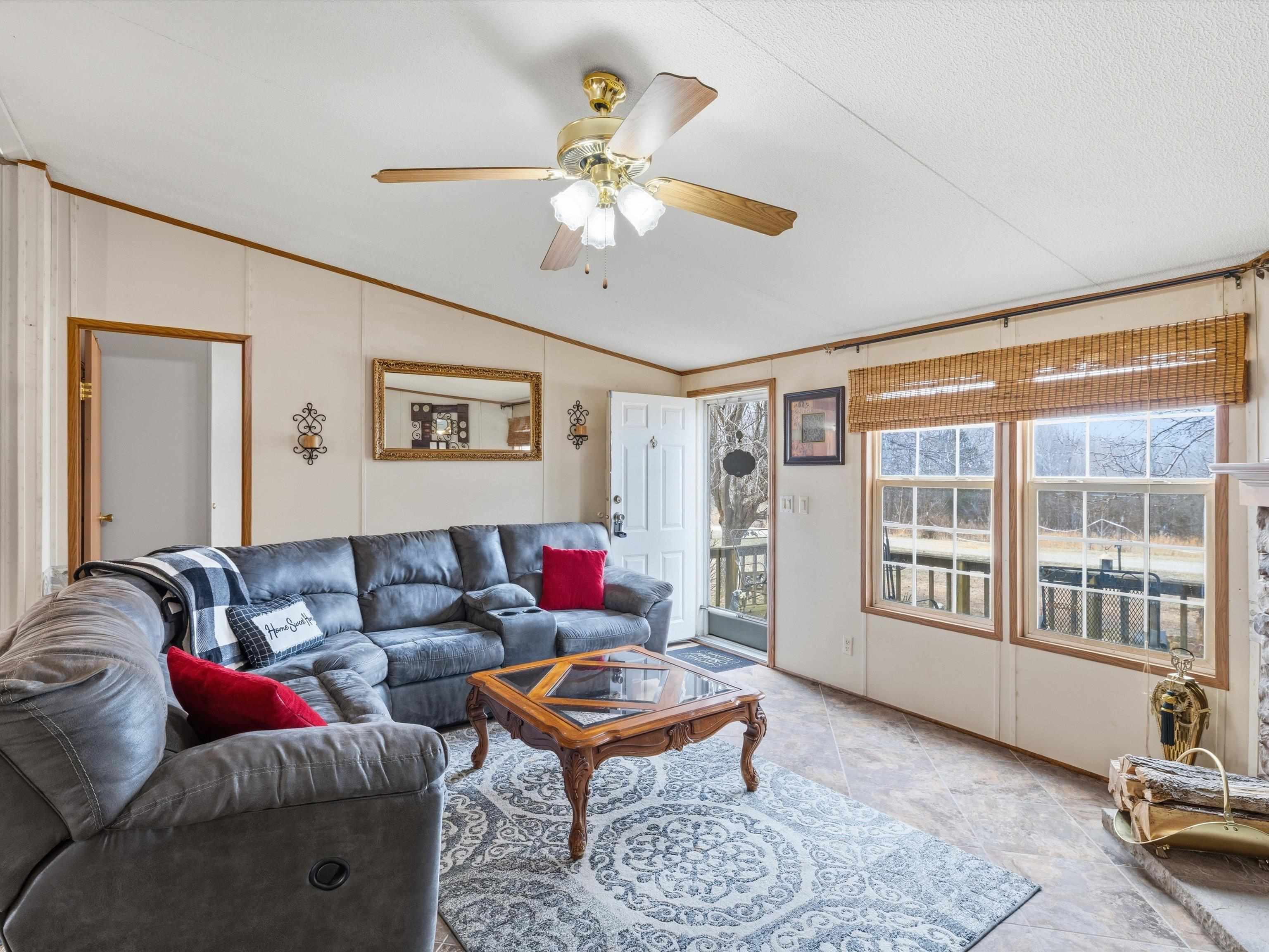 756 Johnson Lane, Livermore, Kentucky 42352, 3 Bedrooms Bedrooms, ,2 BathroomsBathrooms,Single Family Residence,For Sale,Johnson Lane,94109