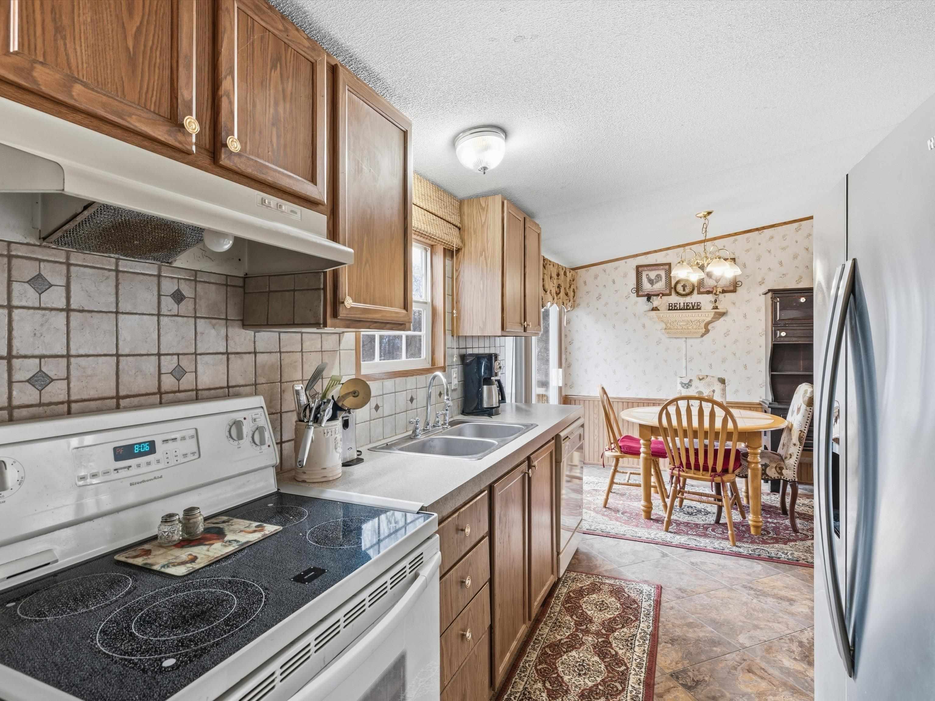 756 Johnson Lane, Livermore, Kentucky 42352, 3 Bedrooms Bedrooms, ,2 BathroomsBathrooms,Single Family Residence,For Sale,Johnson Lane,94109