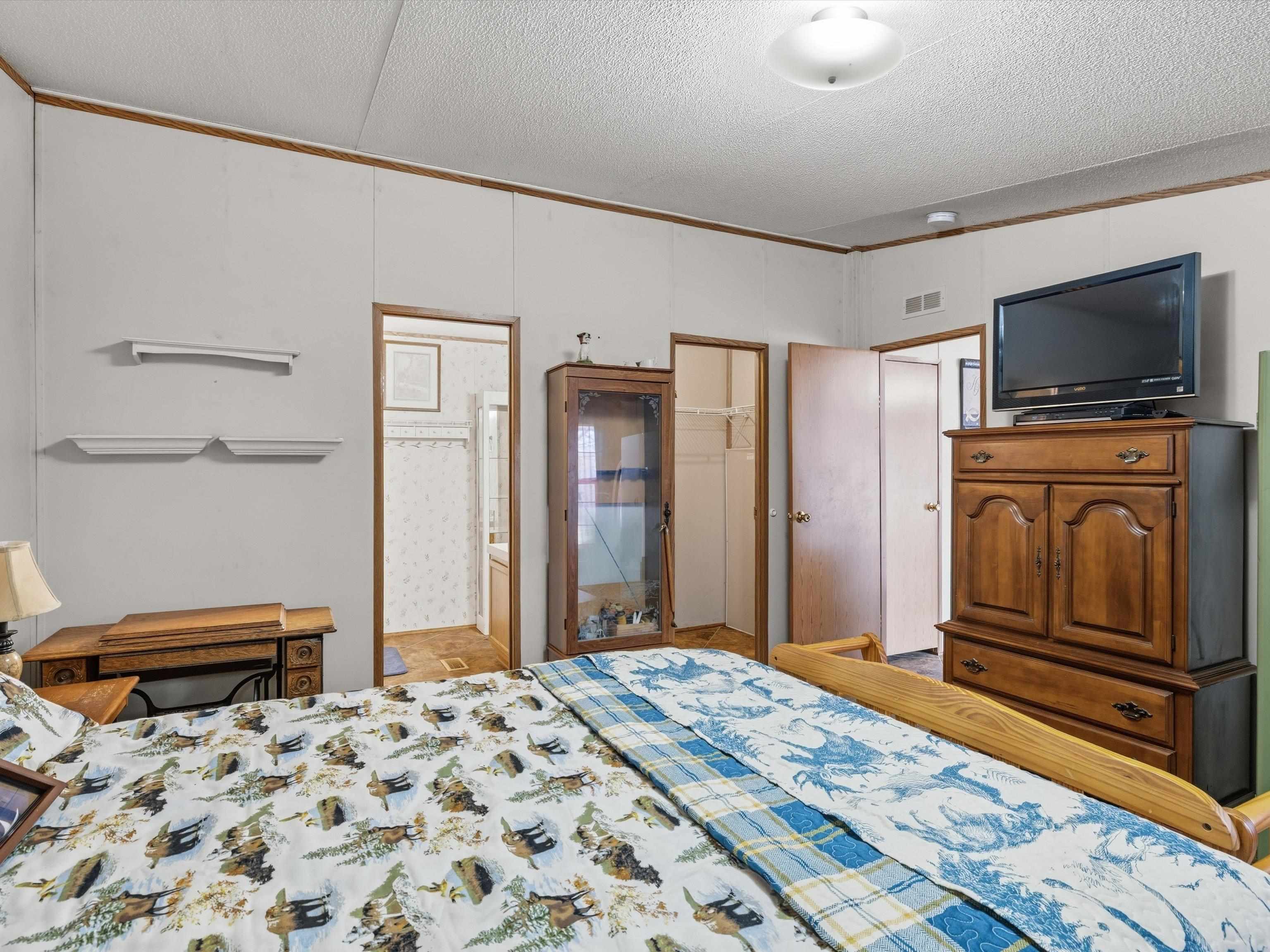 756 Johnson Lane, Livermore, Kentucky 42352, 3 Bedrooms Bedrooms, ,2 BathroomsBathrooms,Single Family Residence,For Sale,Johnson Lane,94109