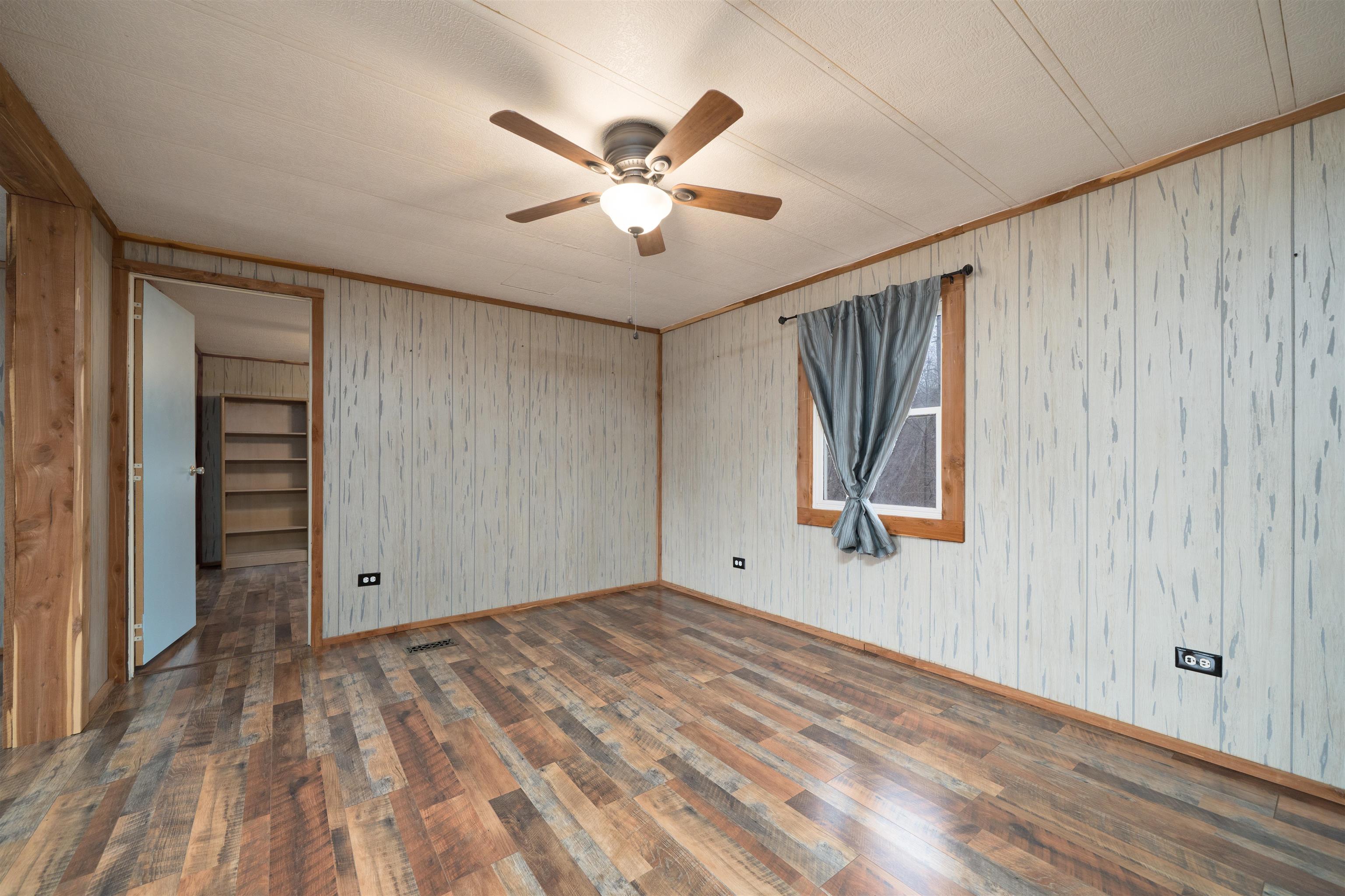 5722 Hwy 764, Whitesville, Kentucky 42378, 2 Bedrooms Bedrooms, ,1 BathroomBathrooms,Single Family Residence,For Sale,Hwy 764,94115