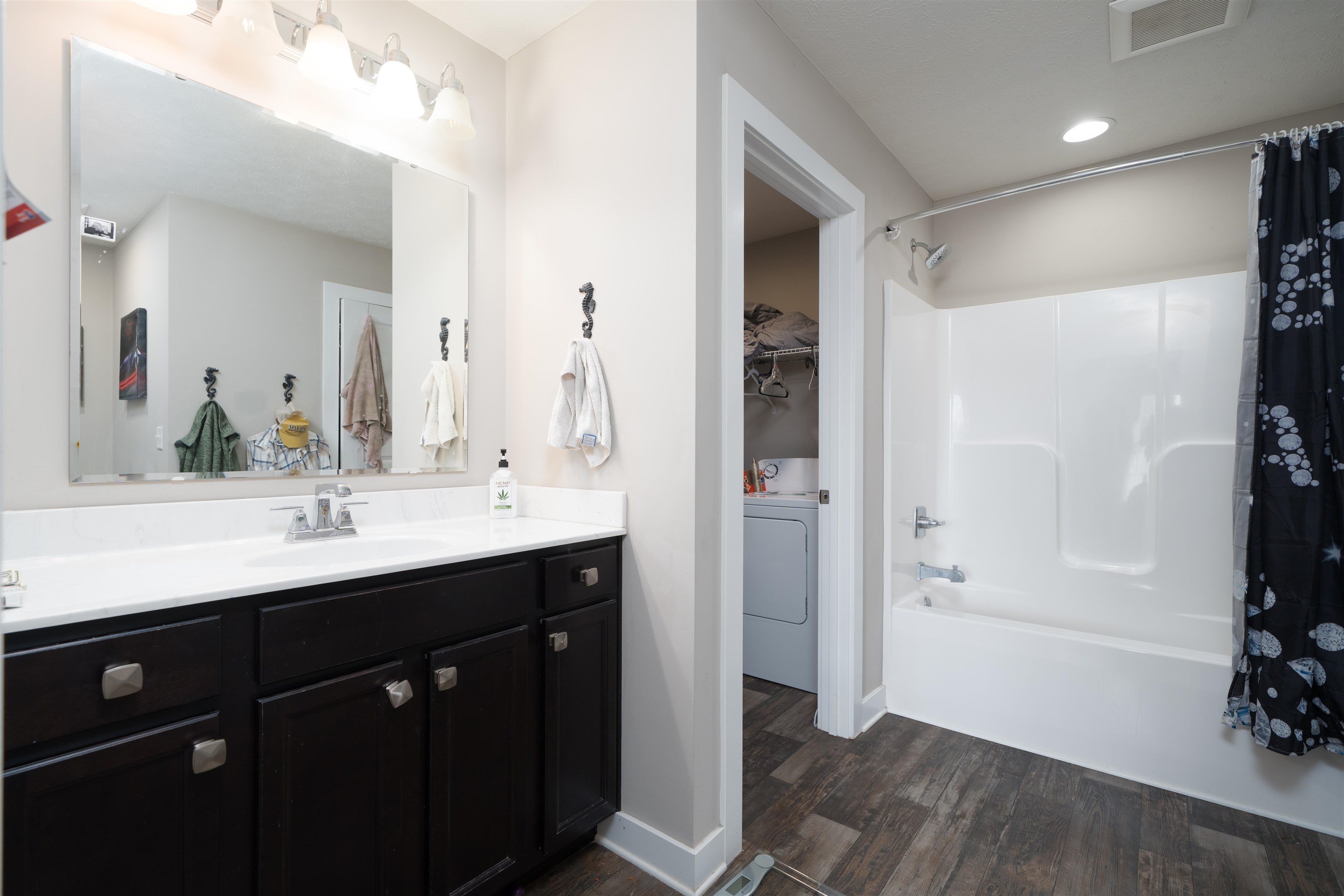 404 Bluegrass Drive, Lewisport, Kentucky 42351, 2 Bedrooms Bedrooms, ,2 BathroomsBathrooms,Single Family Residence,For Sale,Bluegrass Drive,94116