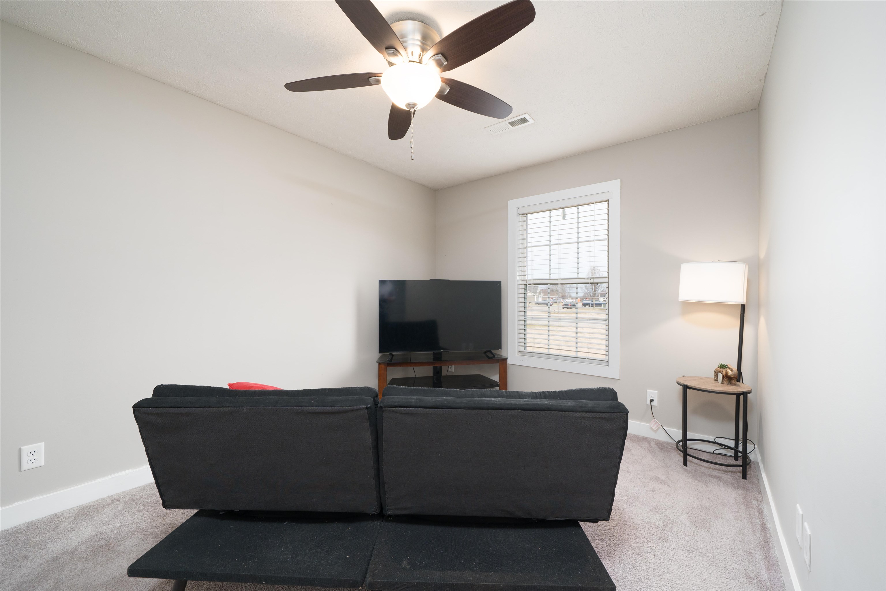 404 Bluegrass Drive, Lewisport, Kentucky 42351, 2 Bedrooms Bedrooms, ,2 BathroomsBathrooms,Single Family Residence,For Sale,Bluegrass Drive,94116