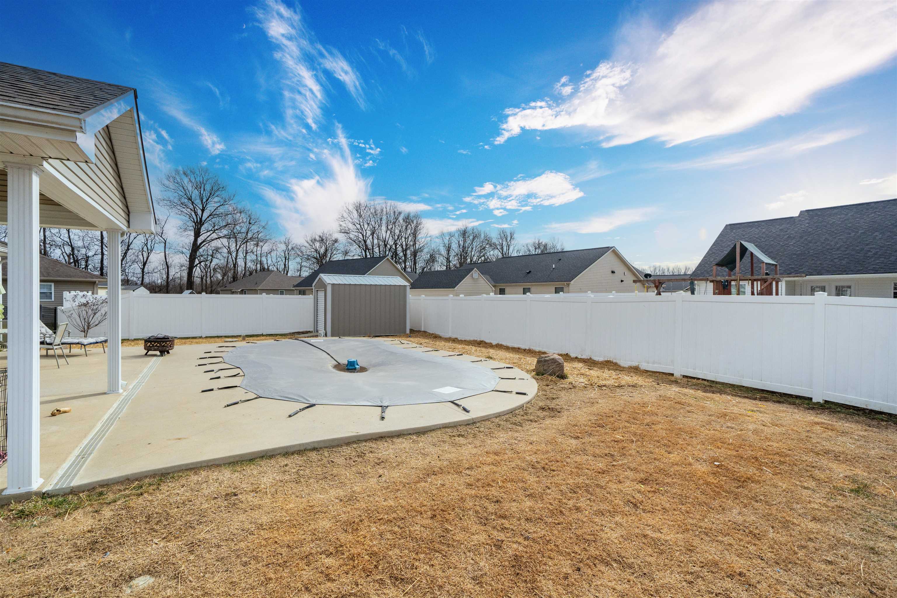 404 Bluegrass Drive, Lewisport, Kentucky 42351, 2 Bedrooms Bedrooms, ,2 BathroomsBathrooms,Single Family Residence,For Sale,Bluegrass Drive,94116